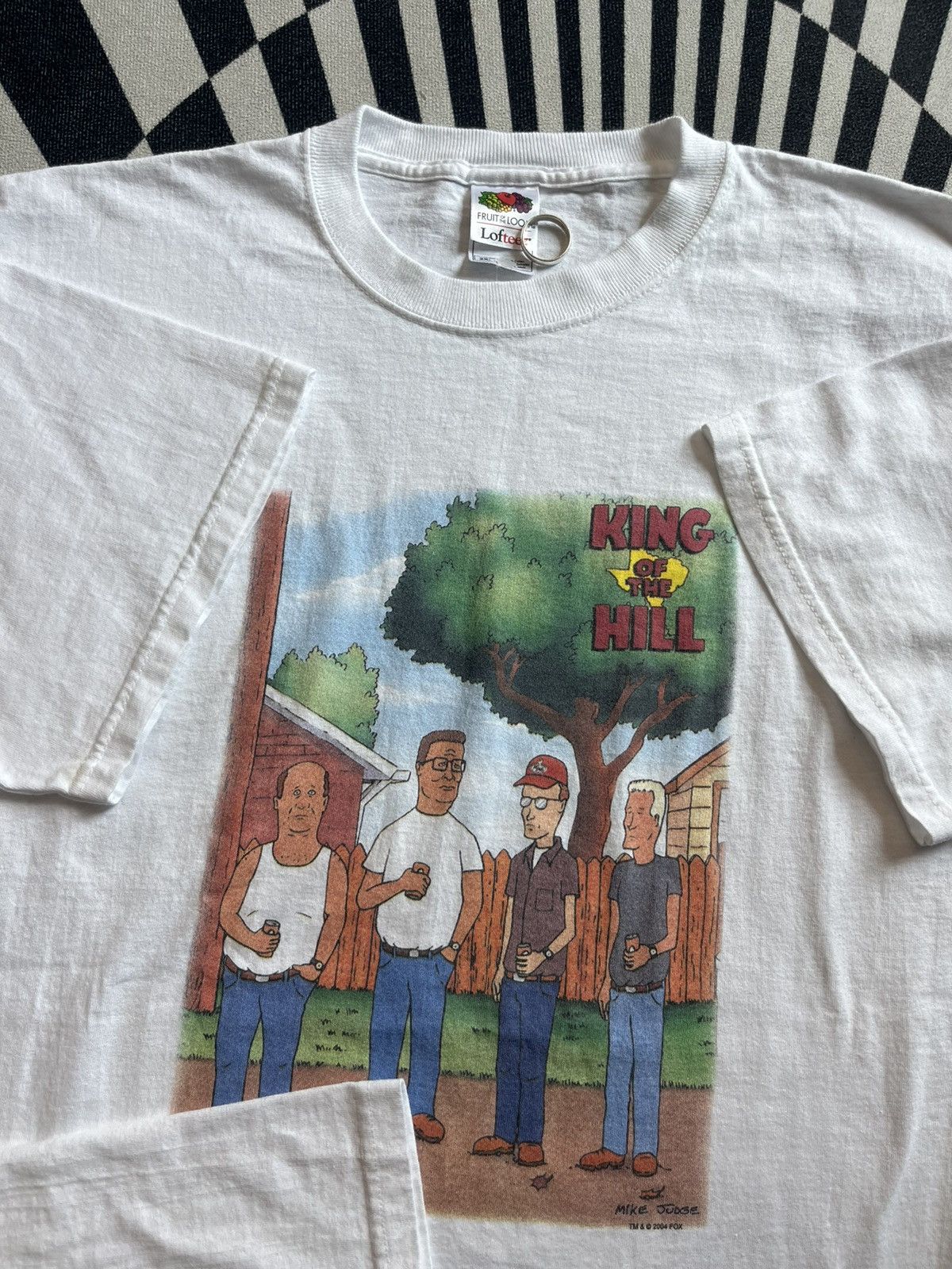 Vintage Vintage KING OF THE HILL 2004’s FOX by Mike Judge Tshirt Size US XXL / EU 58 / 5 - 7 Thumbnail