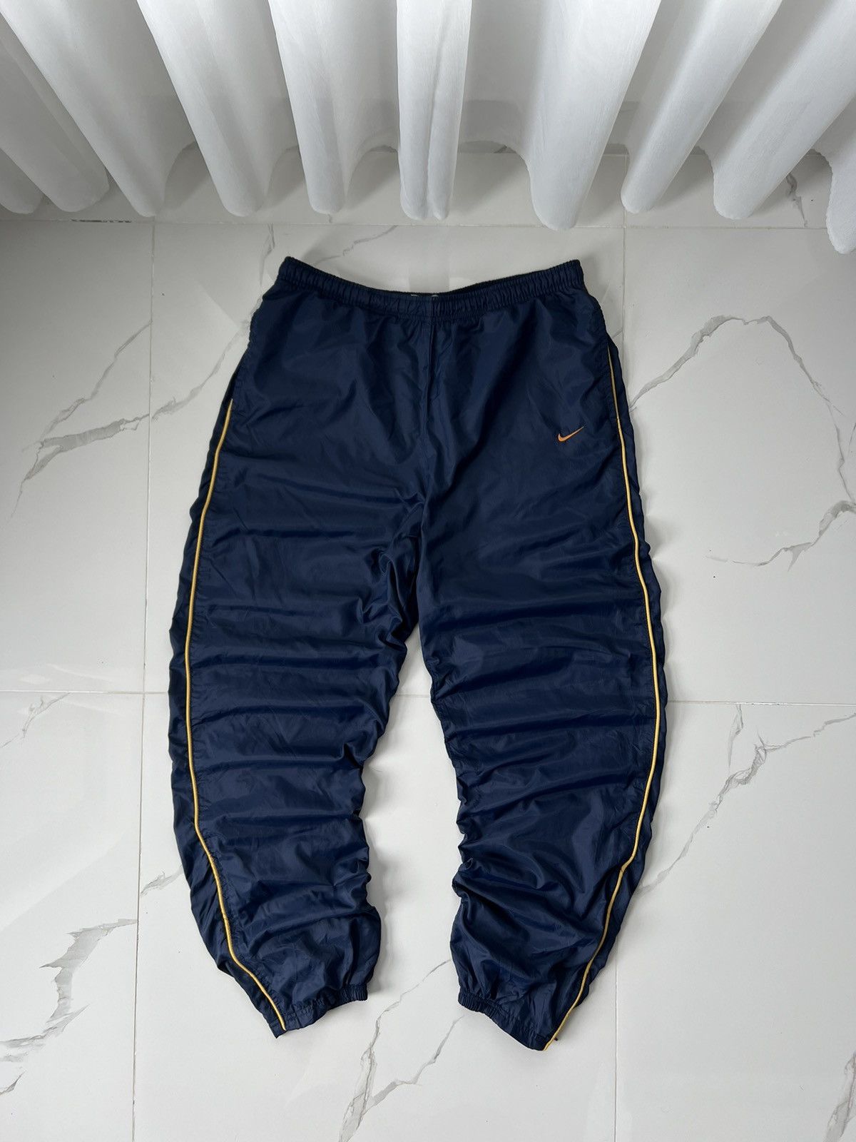 Nike × Vintage 90’s NIKE RARE BAGGY Y2K TRACK PANTS SWOOSH LOGO Size US 34 / EU 50 - 1 Thumbnail