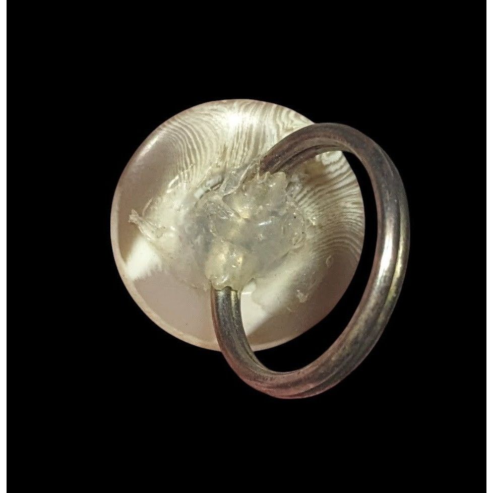 Other Handmade Upcycled Tan Button Ring Size 6 Size ONE SIZE - 3 Thumbnail