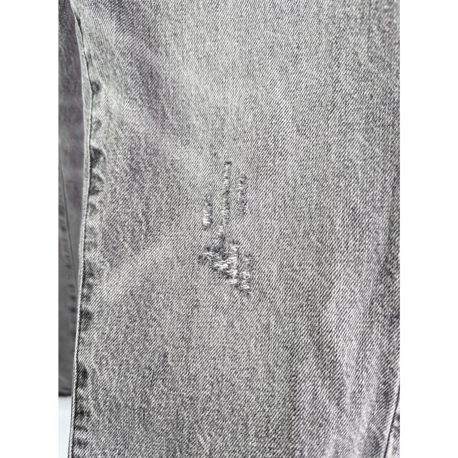 American Eagle Outfitters American Eagle Outfitters Jeans Men 29 Black Charcoal Wash Denim 5-Pocket Tapered Inseam 30 in Button Zip Regular Size Type Mens Size US 29 - 3 Thumbnail
