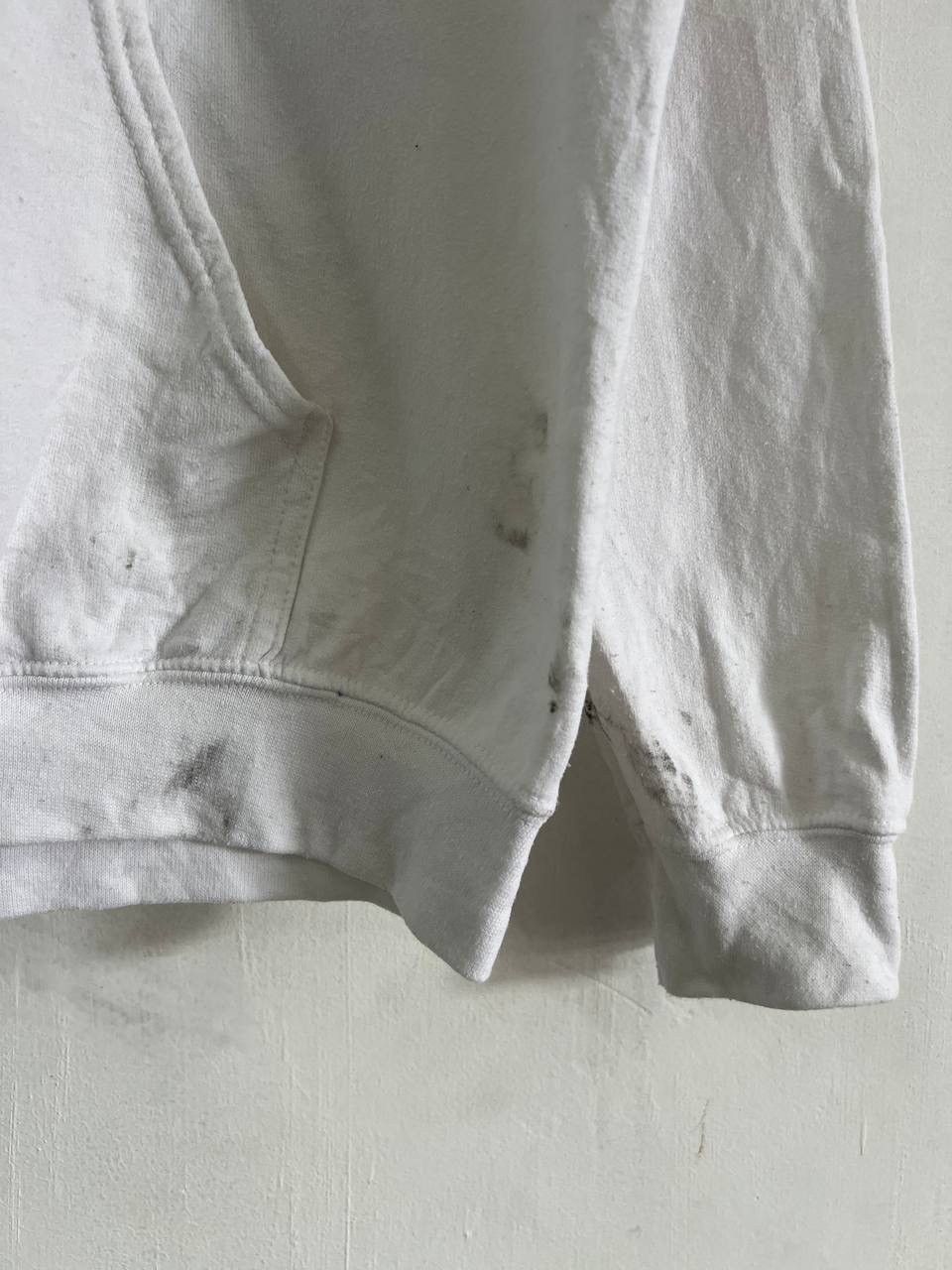 Japanese Brand Gildan White Graphic Hoodie Size US M / EU 48-50 / 2 - 6 Thumbnail