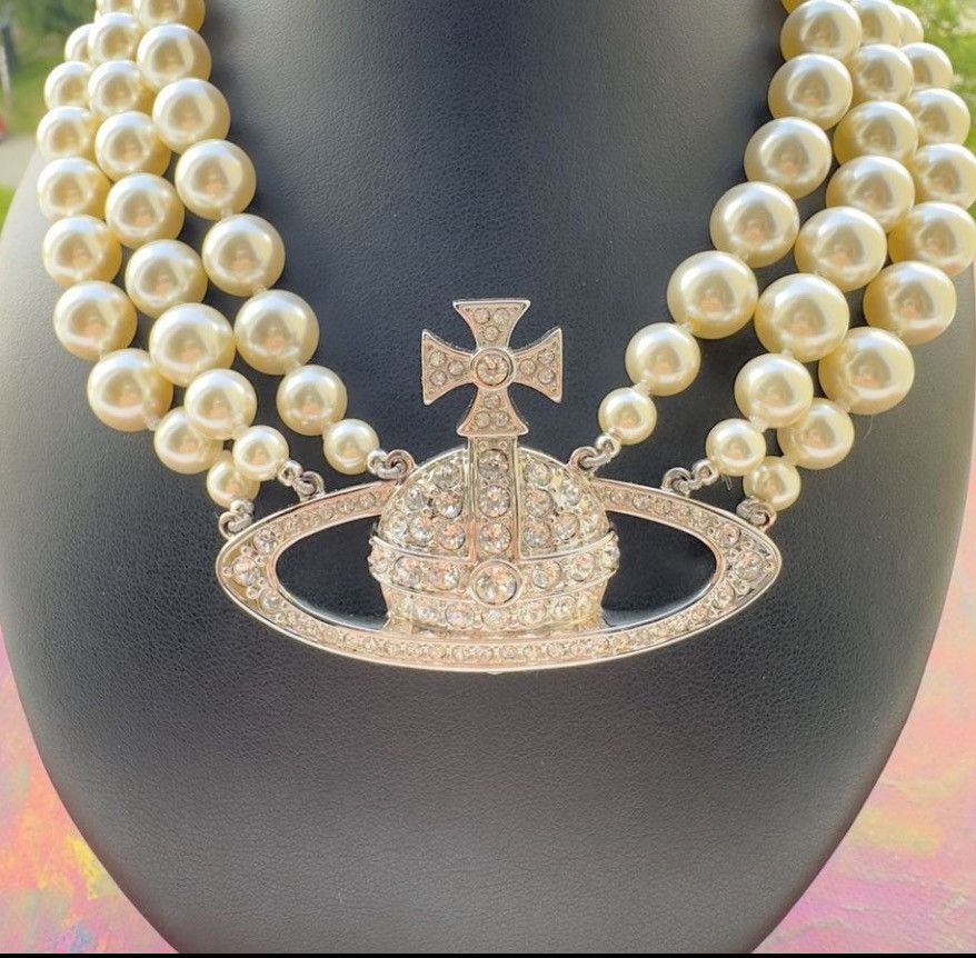 Vivienne Westwood Rare 🔥❤️‍🔥Vivienne Westwood Three Row Pearl Size ONE SIZE - 7 Thumbnail