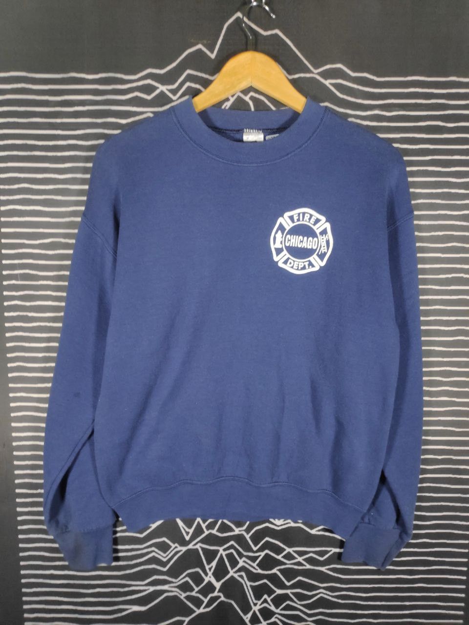 Fruit Of The Loom × Vintage Vtg 90s FOTL Fire Department Logo Sweatshirt Size M Size US M / EU 48-50 / 2 - 1 Thumbnail