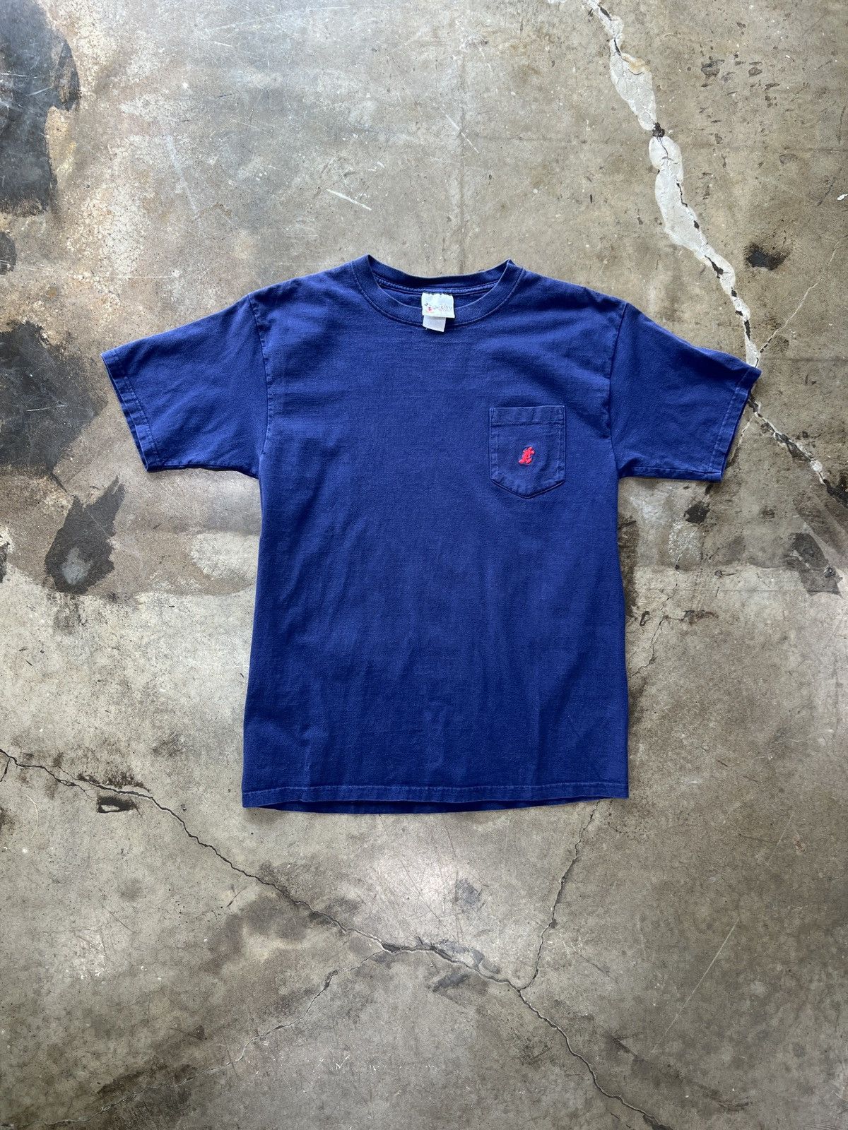 Disney × Vintage Vintage 90s Walt Disney Mickey Mouse Pocket Tee Size US L / EU 52-54 / 3 - 2 Thumbnail