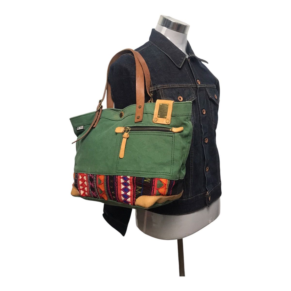 Japanese Brand × MasterPiece Rare MasterPiece Sakura Canvas Bag Size ONE SIZE - 1 Thumbnail