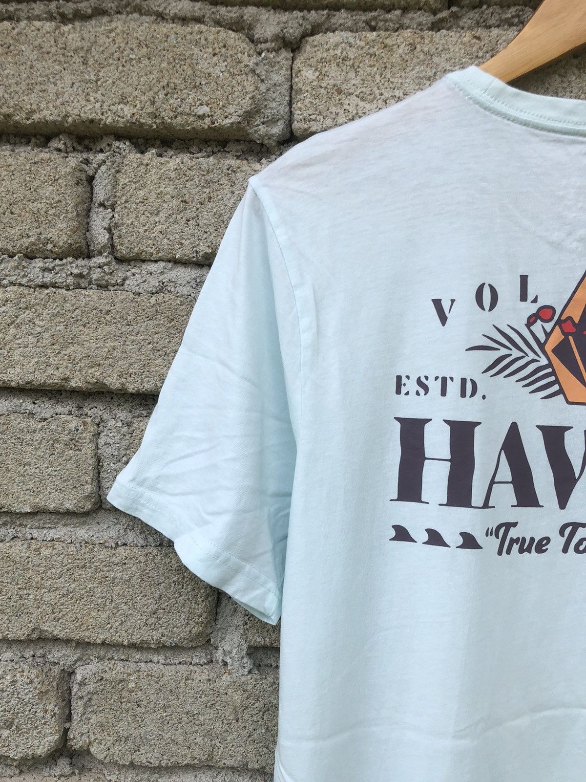 Volcom RARE Volcom Stone Hawaii Backhit Tshirt Size US M / EU 48-50 / 2 - 5 Thumbnail