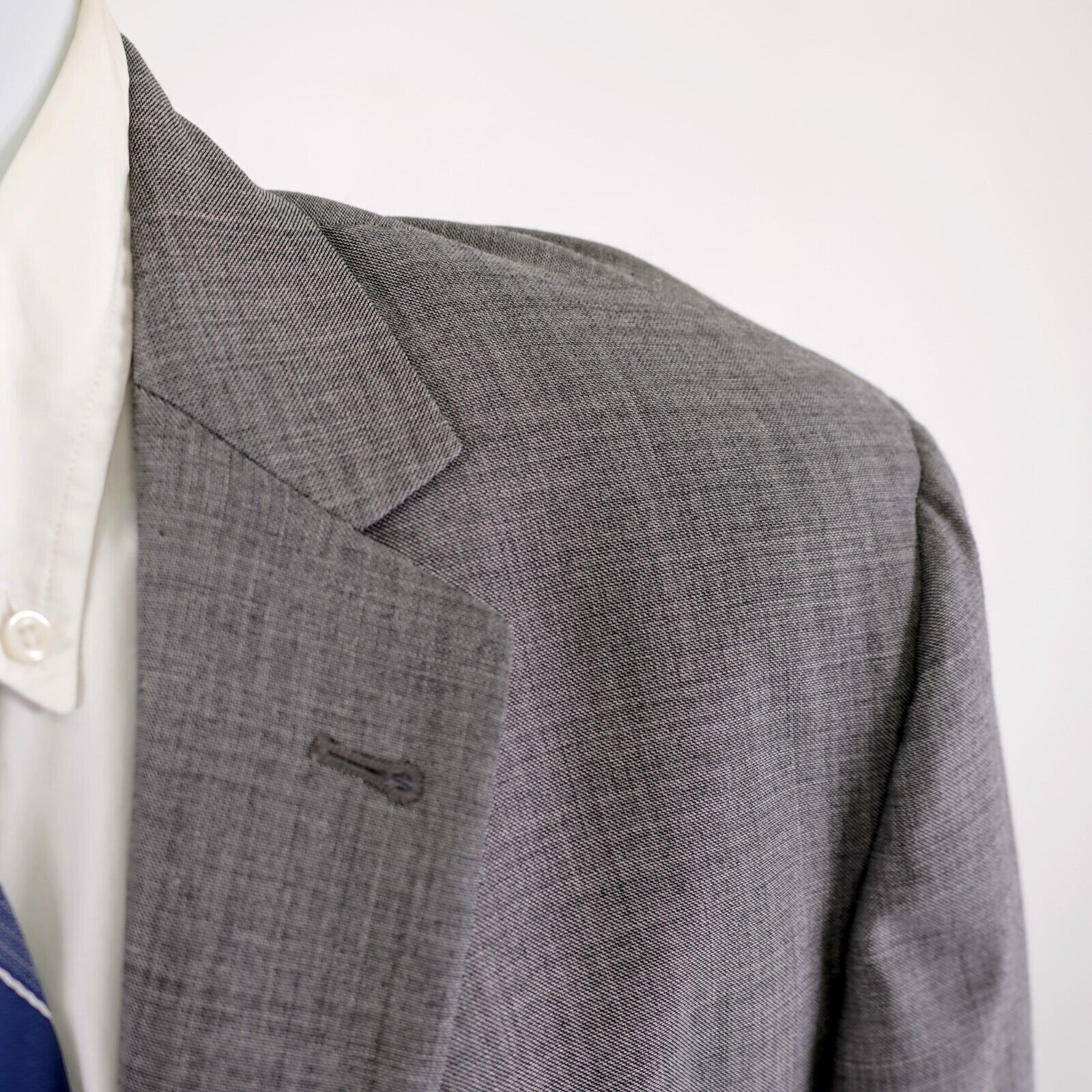 Joseph Abboud Joseph Abboud Tollegno 1900 Super 120s Wool Gray Sharkskin 4 Size 42R - 2 Thumbnail