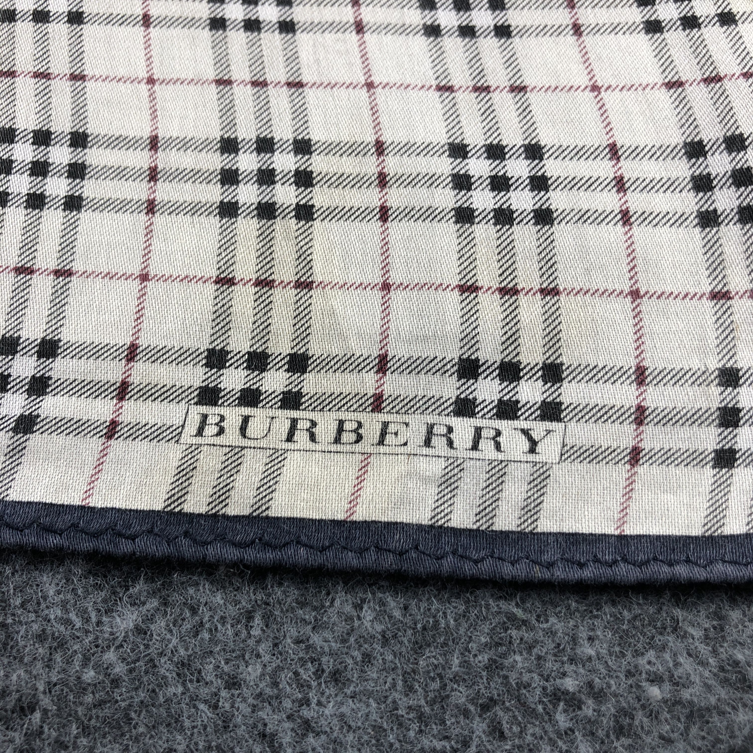 Burberry Burberry Flower Handkerchief Neckerchief Bandana H2515 Size ONE SIZE - 4 Thumbnail