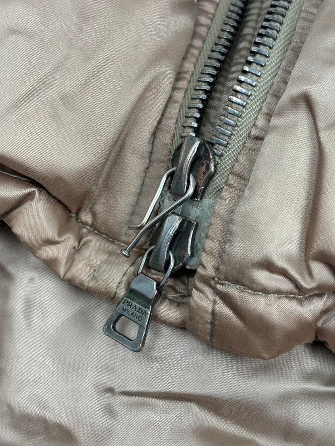 Prada 2000s Prada Beige Premium Shearling Collar Ski Puffer Jacket Size US M / EU 48-50 / 2 - 10 Thumbnail