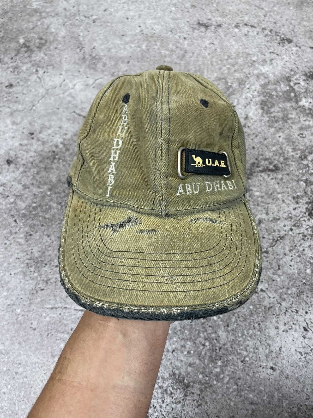 20471120 × Vintage Avante Garde Distressed “Abu Dabi” Vintage Crazy Cap Hat Size ONE SIZE - 4 Thumbnail