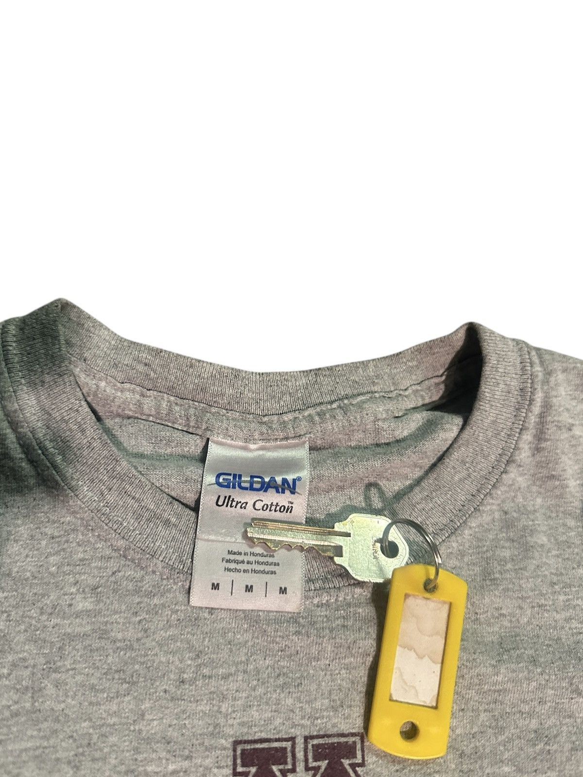 Gildan × NCAA × Vintage Minnesota Baseball Gray Gildan T-Shirt Size US M / EU 48-50 / 2 - 3 Thumbnail