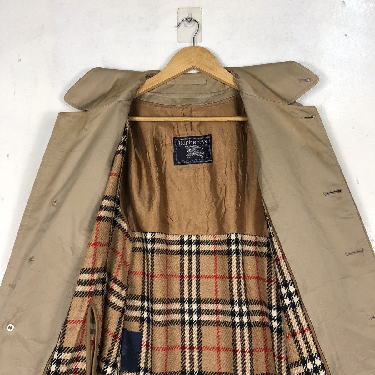 Burberry VINTAGE BURBERRYS NOVA CHECK TRENCH JACKET Size US M / EU 48-50 / 2 - 13 Thumbnail