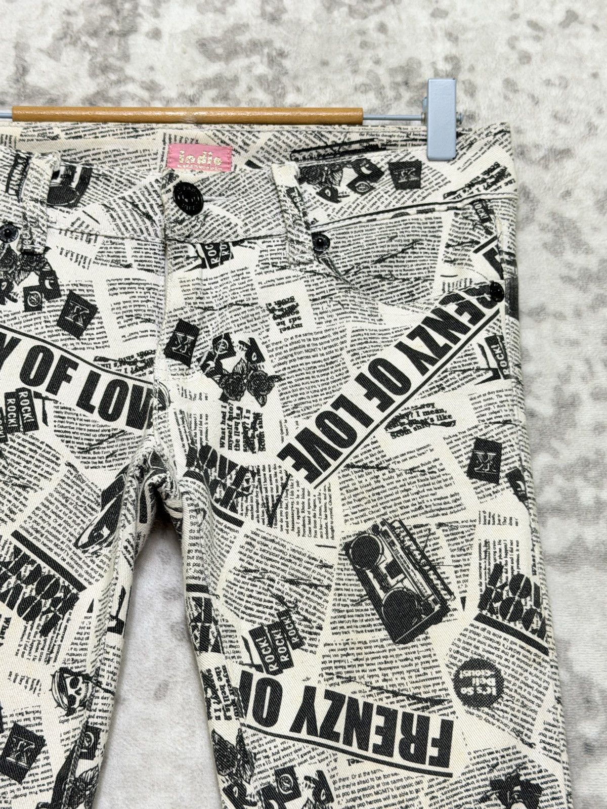 Japanese Brand Vintage INDIO Archive Newspaper Print Low Rise Slim Fit Size US 28 / EU 44 - 5 Thumbnail