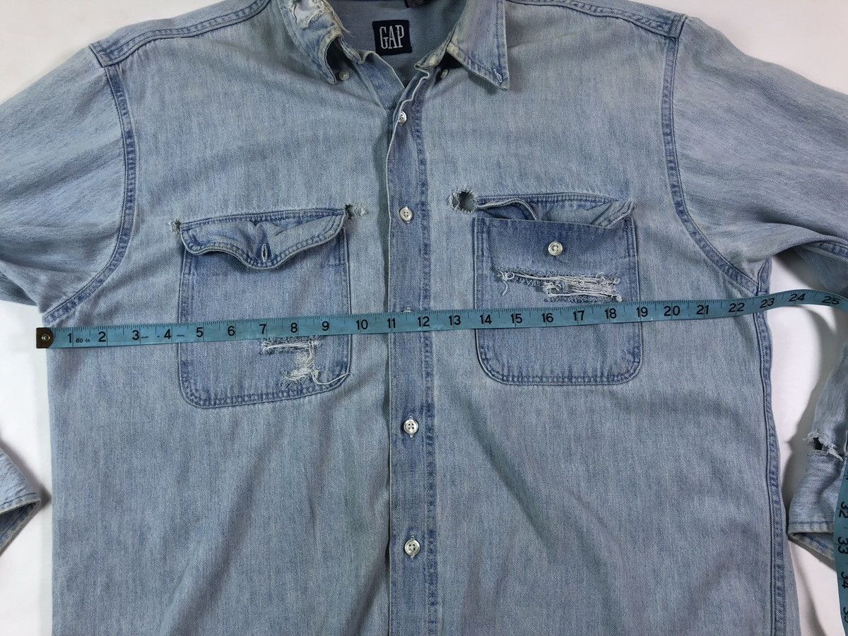Gap × Vintage Vintage 90s Gap Light Wash Made in USA Distressed Shirt Size US M / EU 48-50 / 2 - 11 Thumbnail