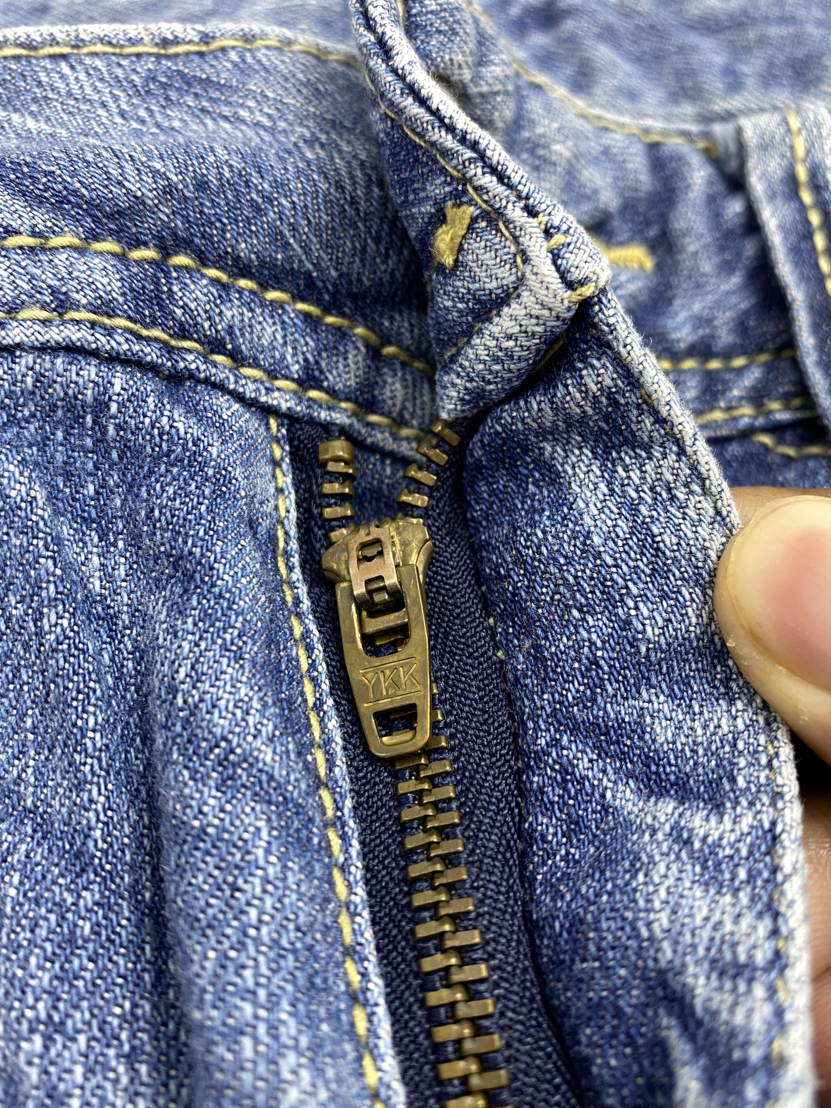 Japanese Brand Vintage Japanese Brand Bootcut Jeans DP2867 Size US 27 - 6 Thumbnail