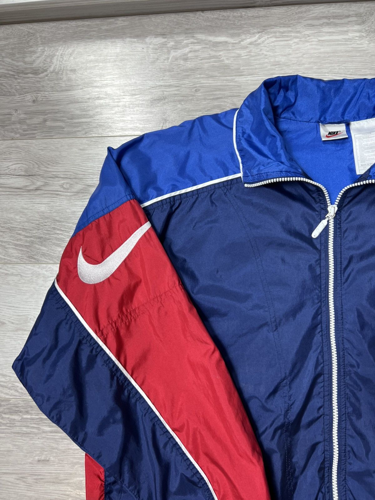Nike 90s Vintage Nike Drill Nylon Track Suit Embroidered Big Logo Size US L / EU 52-54 / 3 - 4 Thumbnail