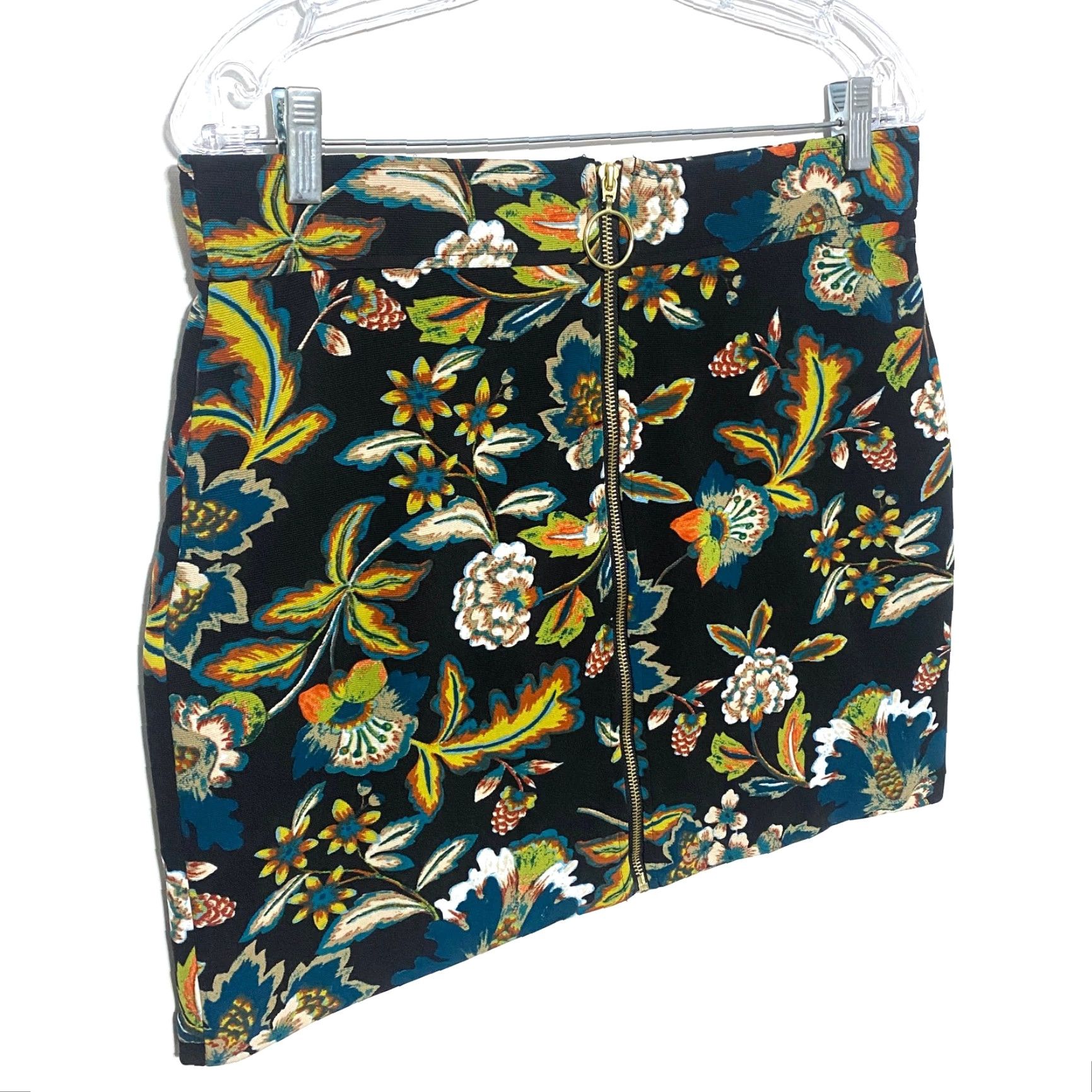 Vintage INC Floral Skirt 10 Front Zipper Retro Tapestry Boho Festival Skirt Womens Size 10 Black Polyester Spandex A-Line Zip Size 32" / US 10 / IT 46 - 2 Thumbnail