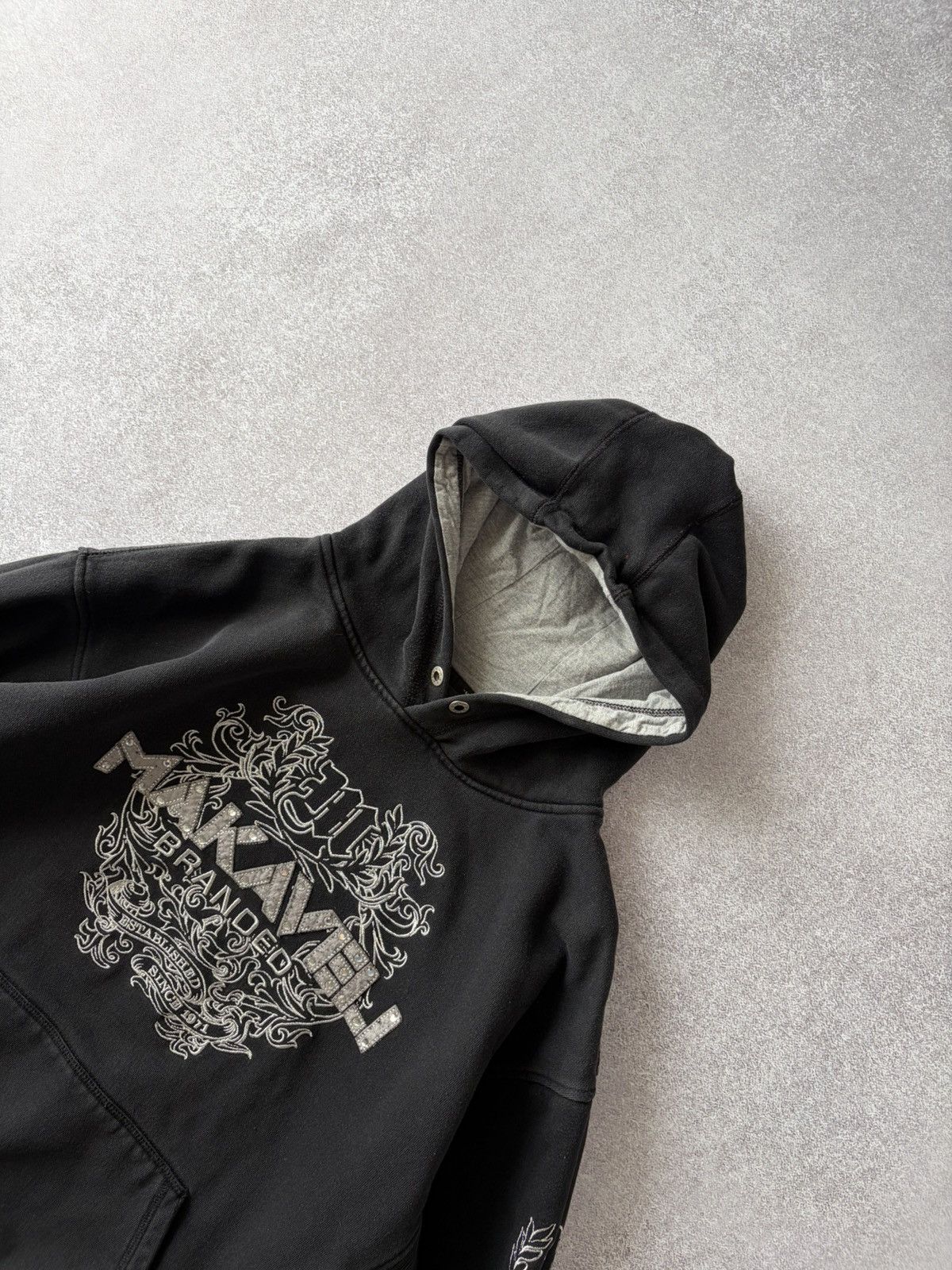 Makaveli VTG Y2K Makaveli Rare 2Pac Rap Embroidered Logo Black Hoodie Size US L / EU 52-54 / 3 - 4 Thumbnail
