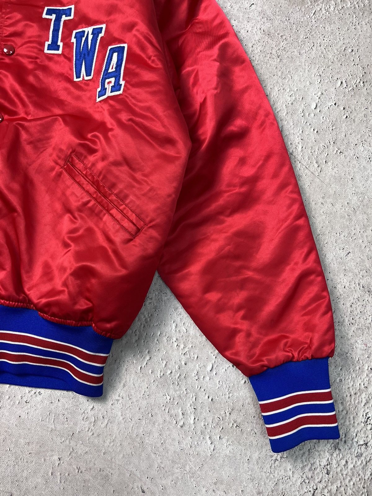 Fubu × Vintage Vintage USA Satin Bomber Jacket Varsity 05 Two Tone 2000s Size US L / EU 52-54 / 3 - 6 Thumbnail