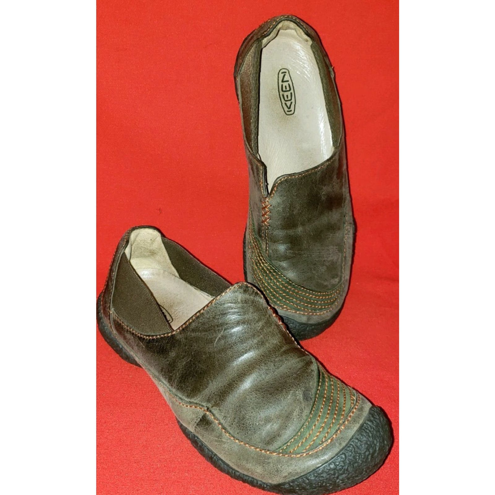 KEEN Keen Women's Loafers Slip On Flat Casual Leather Orange Stitching Olive 6.5M US 6.5 EUR 37 EU Brown/Orange? Size US 5 / IT 35 - 2 Thumbnail