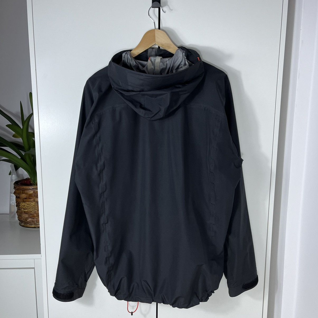 Haglofs Haglöfs Gore-Tex Black Waterproof Windbreaker Jacket Outdoor Size US L / EU 52-54 / 3 - 14 Thumbnail