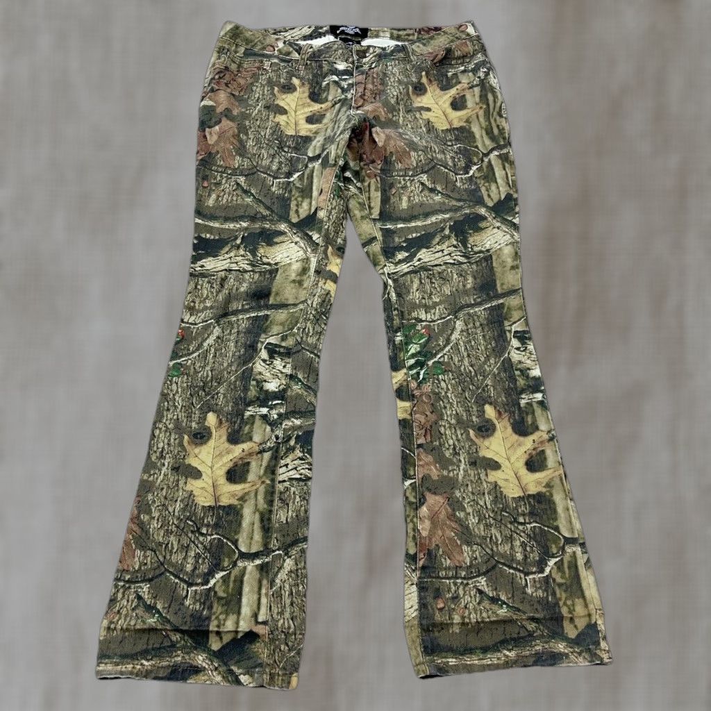 Realtree VINTAGE Realtree Pants Women 10 Camouflage Camo Denim Cargo Bootcut 33x30 Brown Regular Adults Womens Size 32" / US 10 / IT 46 - 1 Thumbnail