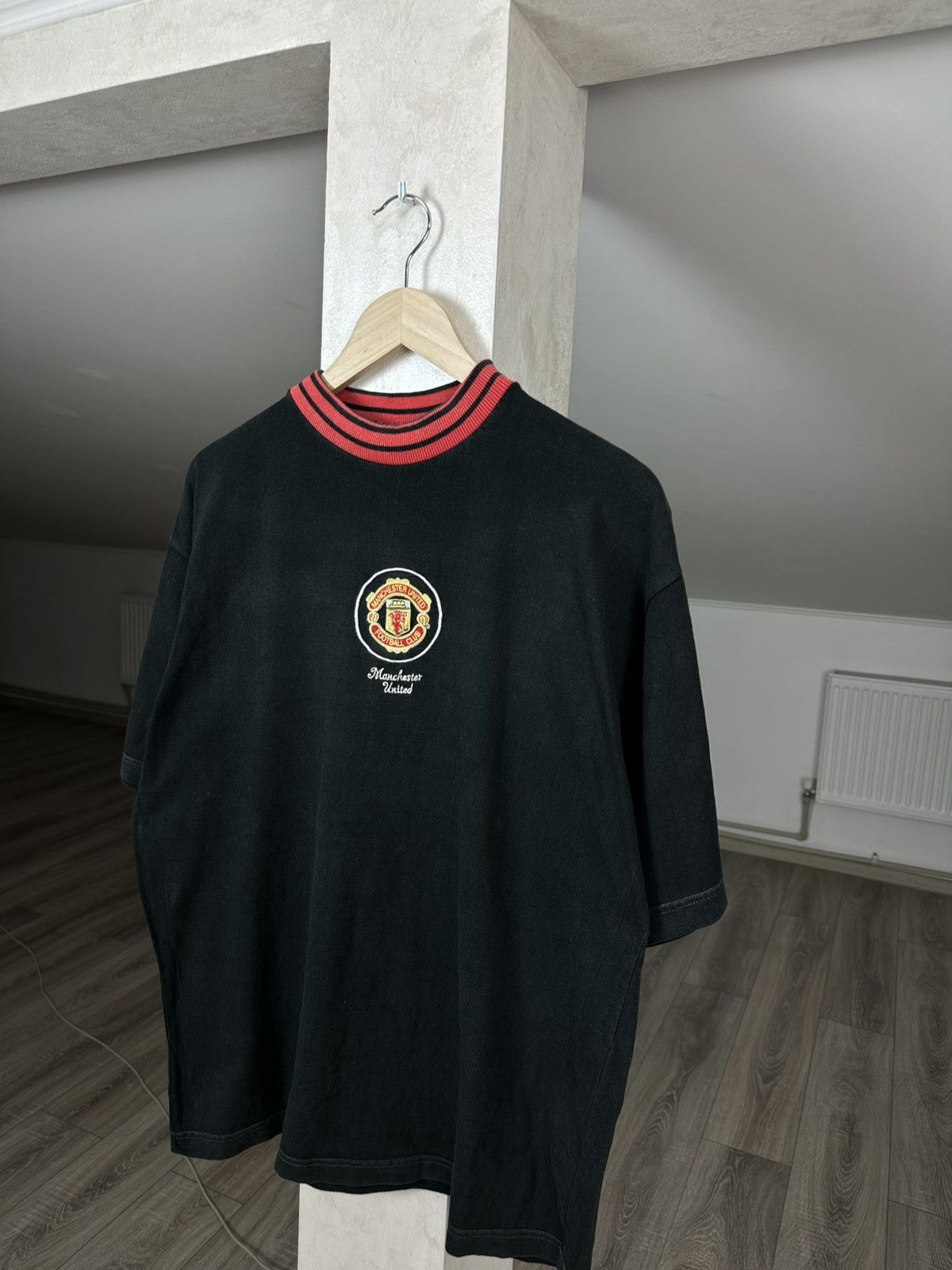 Vintage Vintage Manchester United Football Tee 90s Centre Logo Faded Size US L / EU 52-54 / 3 - 2 Thumbnail