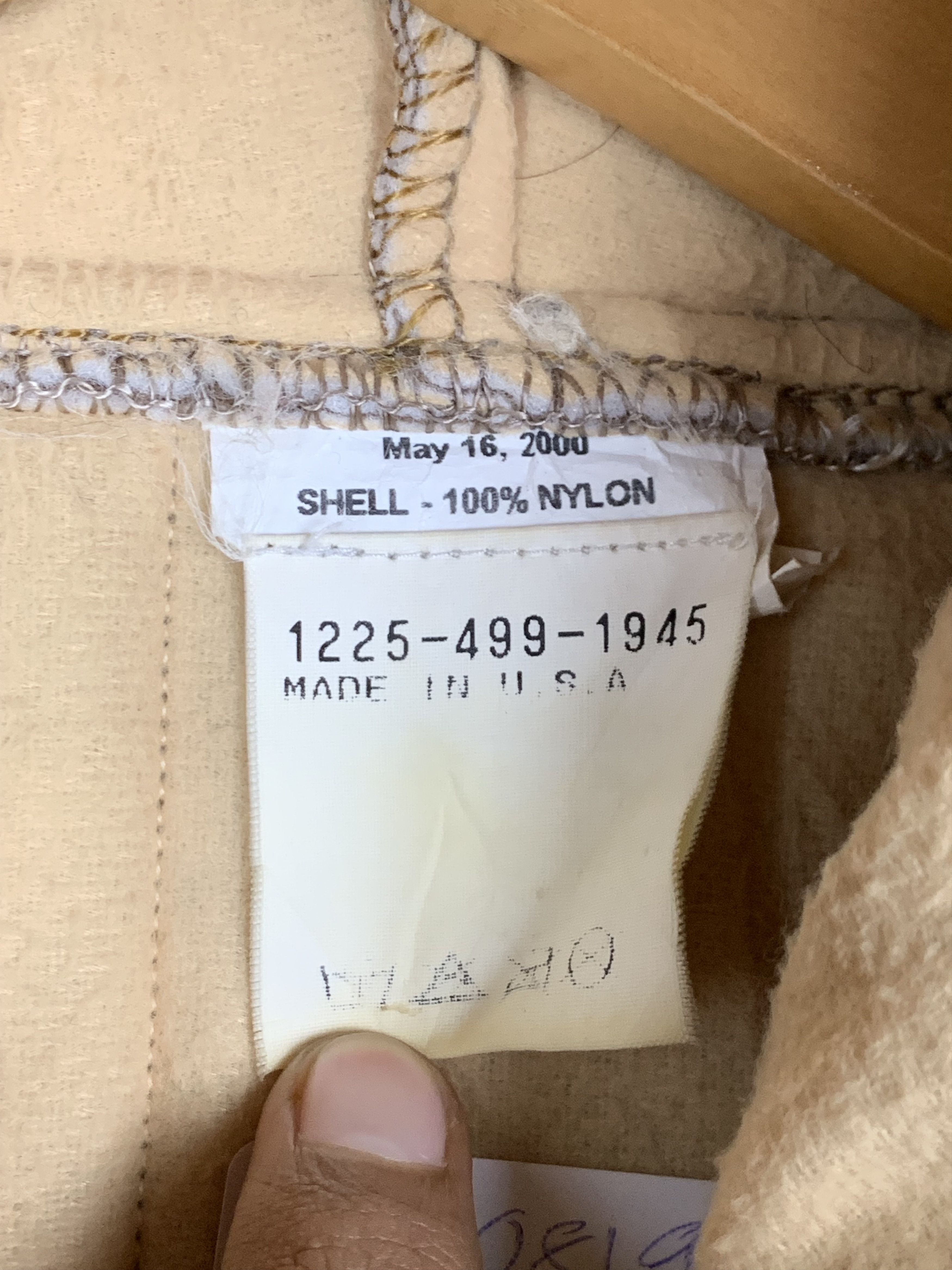 Other Vintage 2000 Military Hoodie Puffer Jacket Made In USA J0819 Size US L / EU 52-54 / 3 - 10 Thumbnail