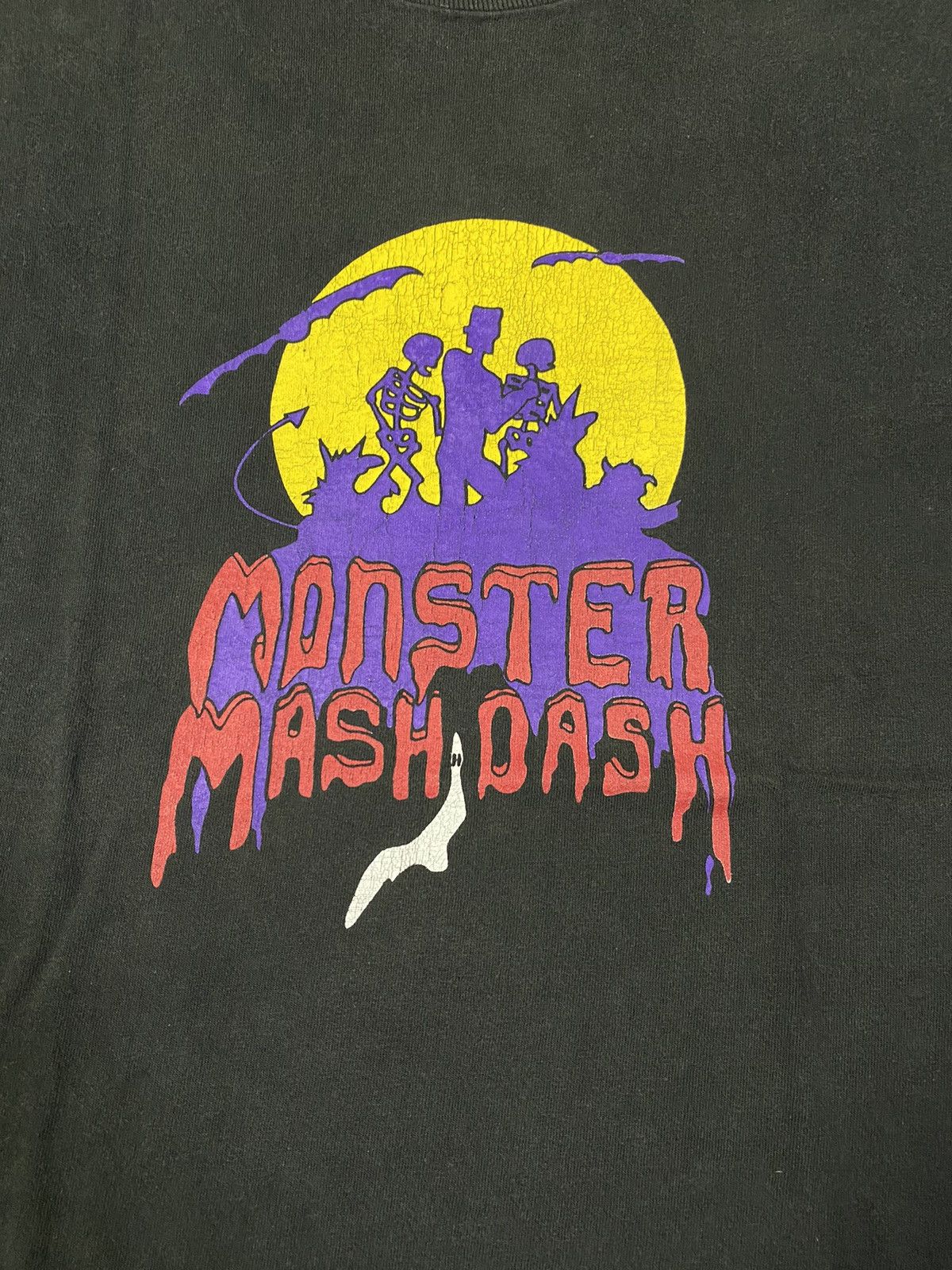 Vintage Vintage Monster Mash Dash T-Shirt Size US XL / EU 56 / 4 - 8 Thumbnail