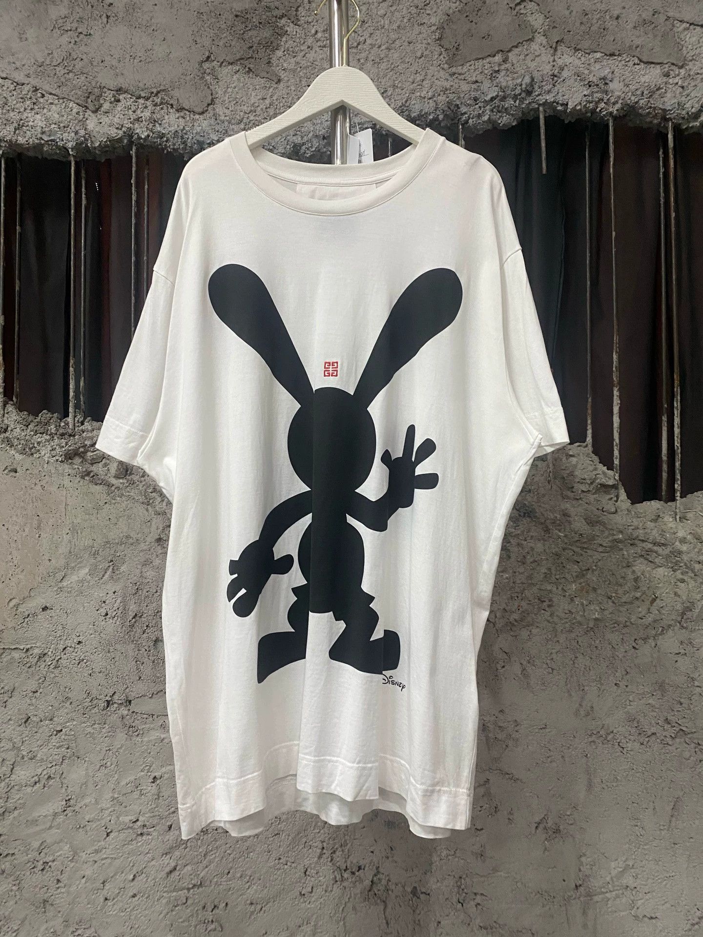 Givenchy Givenchy x Disney Short Sleeve T-shirt XL Size XL / US 12-14 / IT 48-50 - 1 Thumbnail