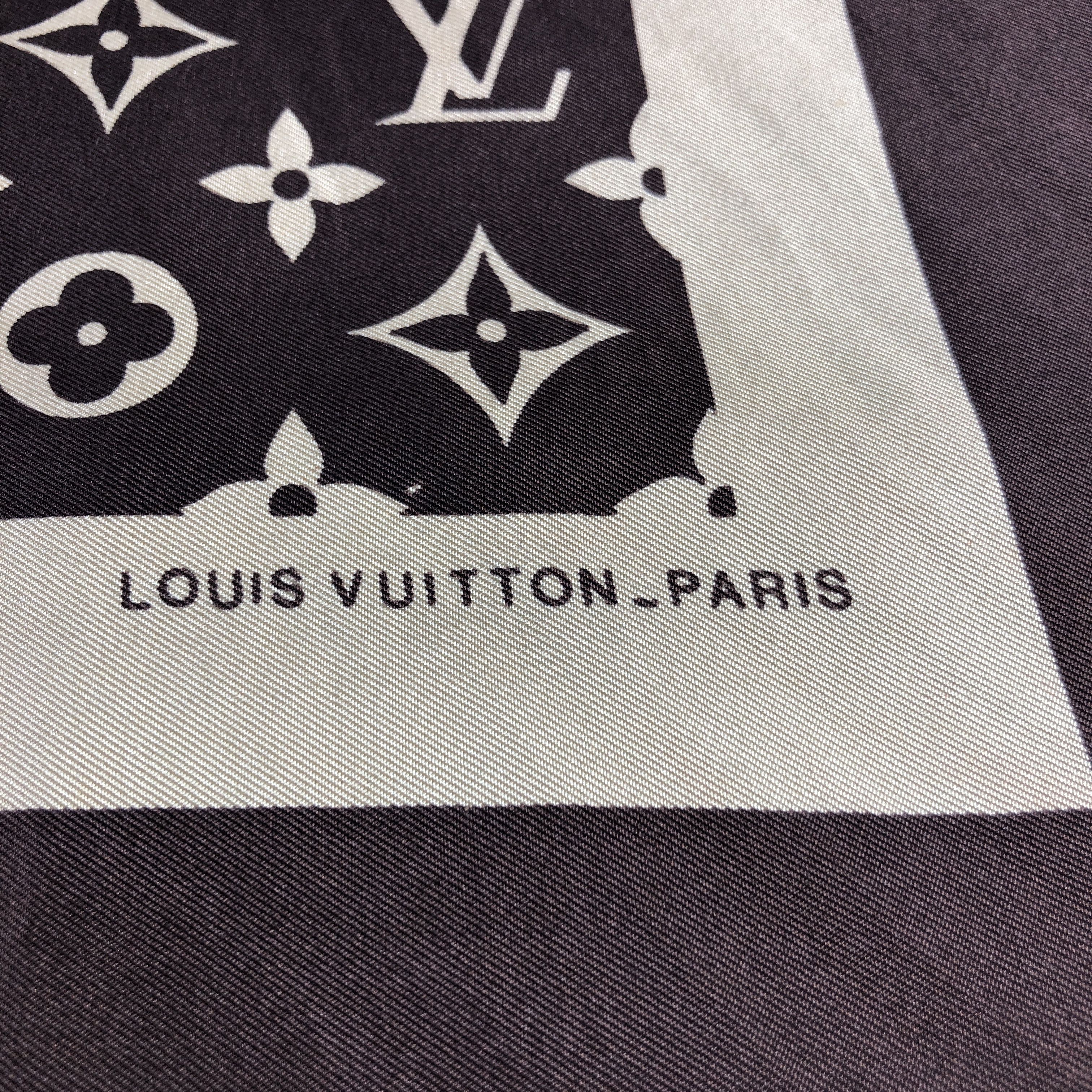 Vintage Louis Vuitton Monogram Silk Scarf Brown Beige M1403 Size ONE SIZE - 4 Thumbnail