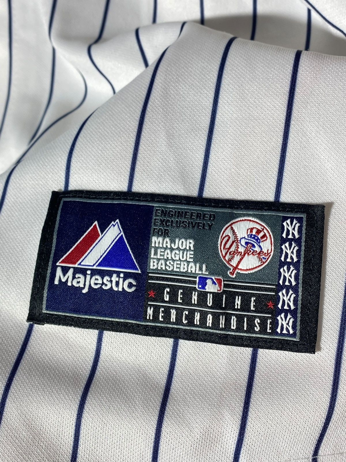 MLB 🔥 VINTAGE MLB NY YANKEES ELLSBURY JERSEY STRIPED ICONIC Size US M / EU 48-50 / 2 - 9 Thumbnail