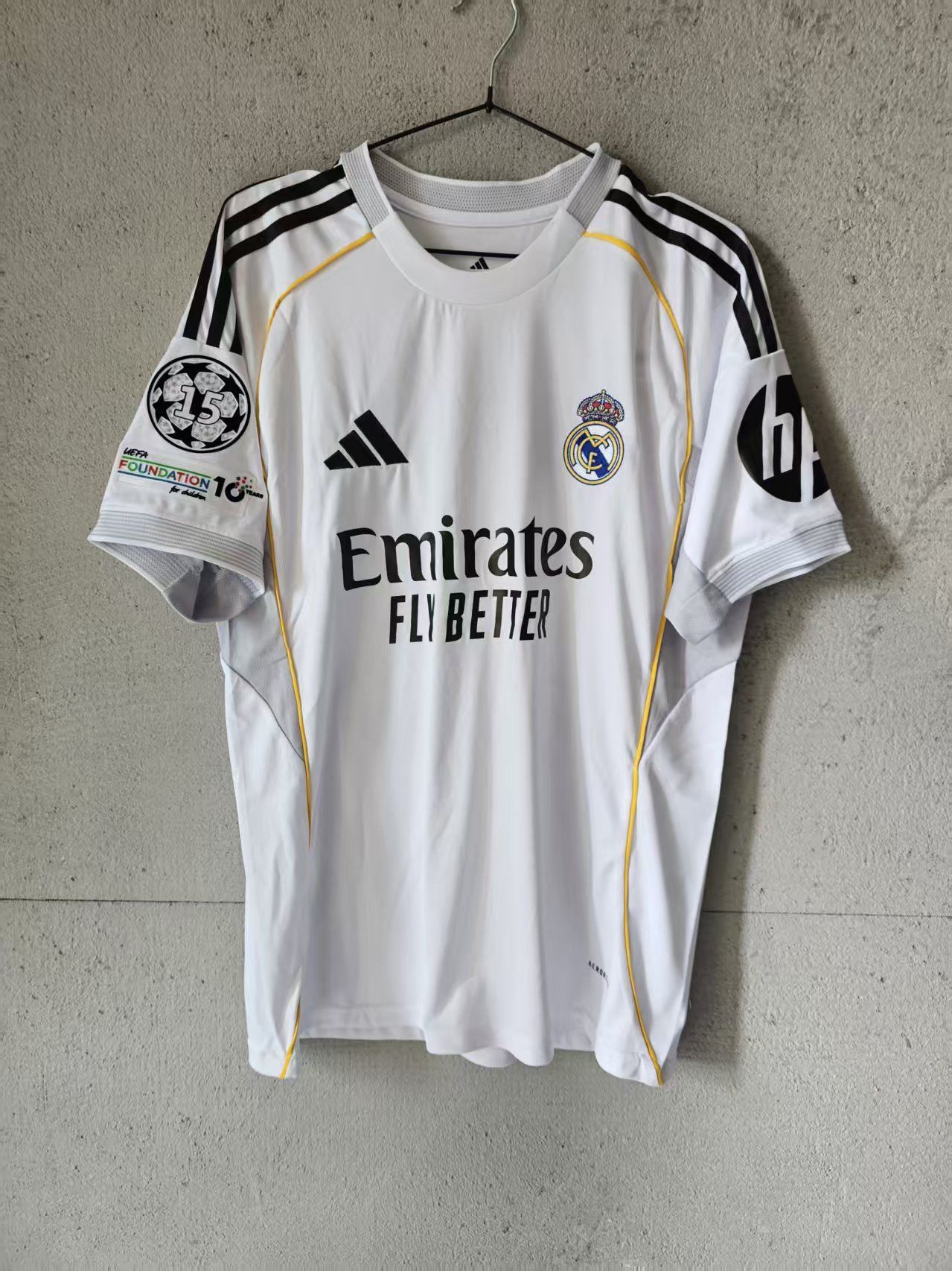 Other 2025 26 Real Madrid #10 Kylian Mbappé Jersey Size US S / EU 44-46 / 1 - 2 Thumbnail
