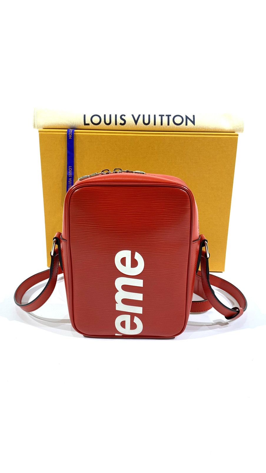 Louis Vuitton × Supreme Louis Vuitton X Supreme Danube PM EPI Leather Cross Body Bag Size ONE SIZE - 2 Thumbnail