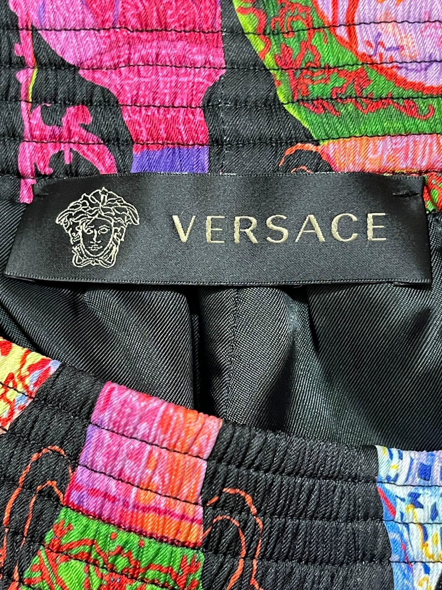 Versace Versace 46 Loose Cupro Chinese Porcelain Print Unisex Short Size US 30 / EU 46 - 5 Thumbnail