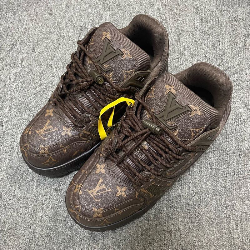 Louis Vuitton Louis Vuitton Trainer Maxi Brown Low-Top Sneakers 0079 Size US 9.5 / EU 42-43 - 1 Thumbnail