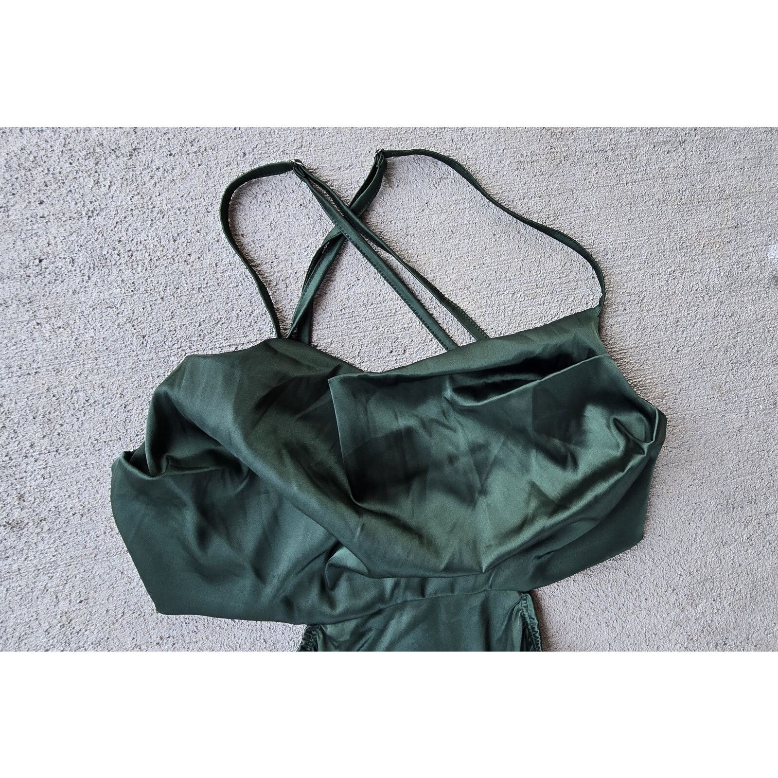 Shein SHEIN BAE Cutout Low Back Green Satin Bodycon Dress XS 2-4 Size XS / US 0-2 / IT 36-38 - 7 Thumbnail