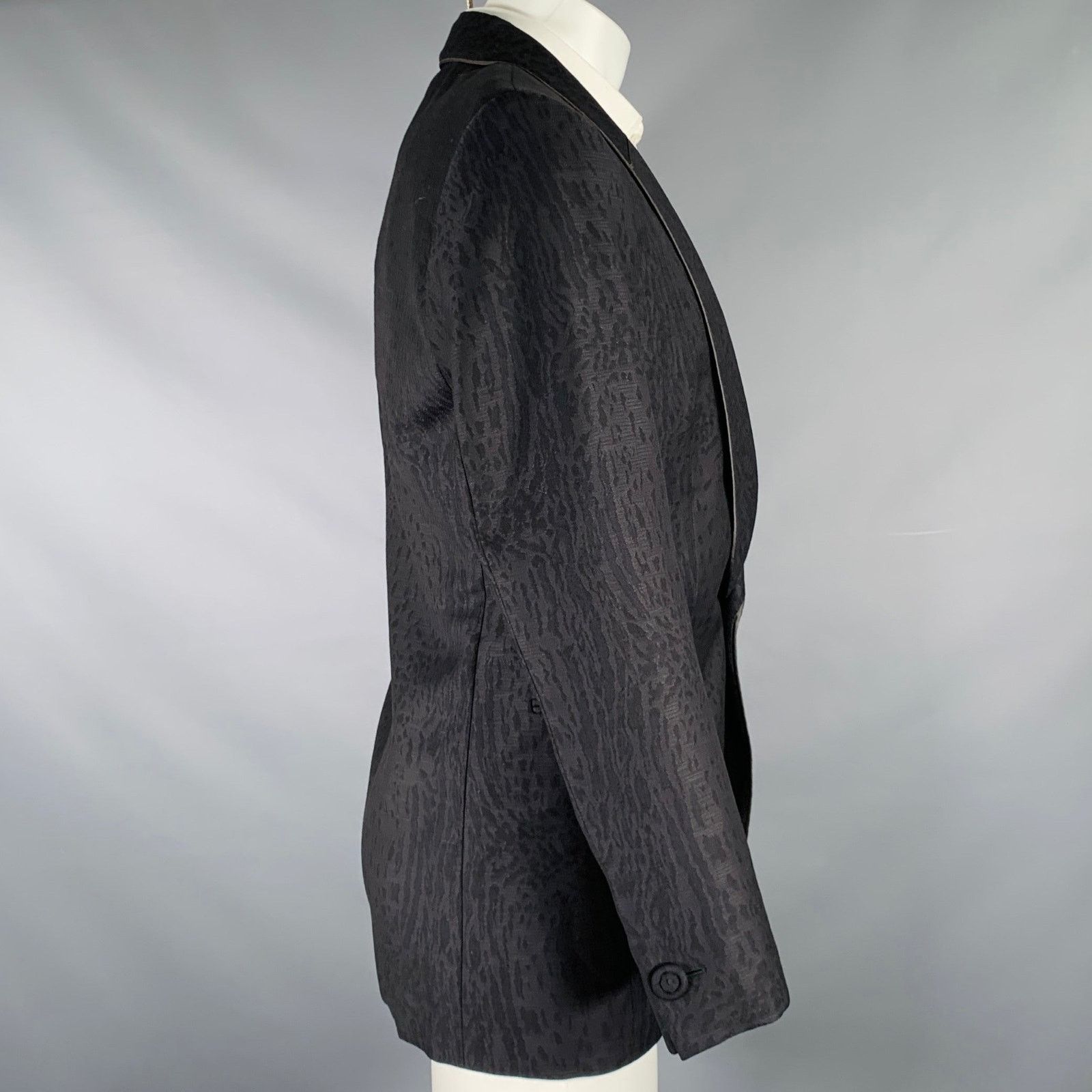 Roberto Cavalli Size 38 Black Animal Print Virgin Wool Sport Coat Size 38R - 3 Thumbnail