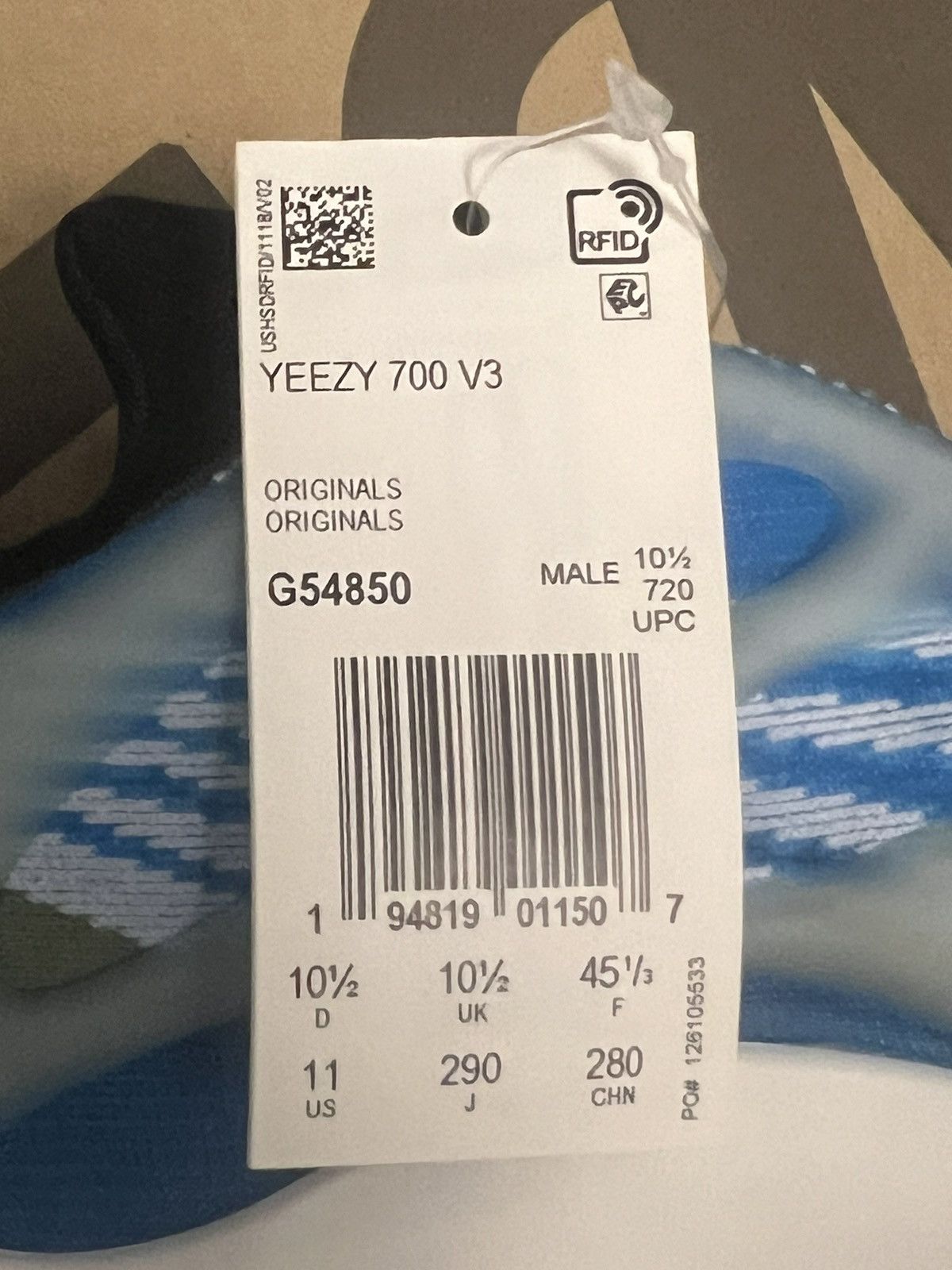 Adidas Men’s Adidas Yeezy 700v3 Arzare Blue and White. Size US 11 / EU 44 - 9 Thumbnail