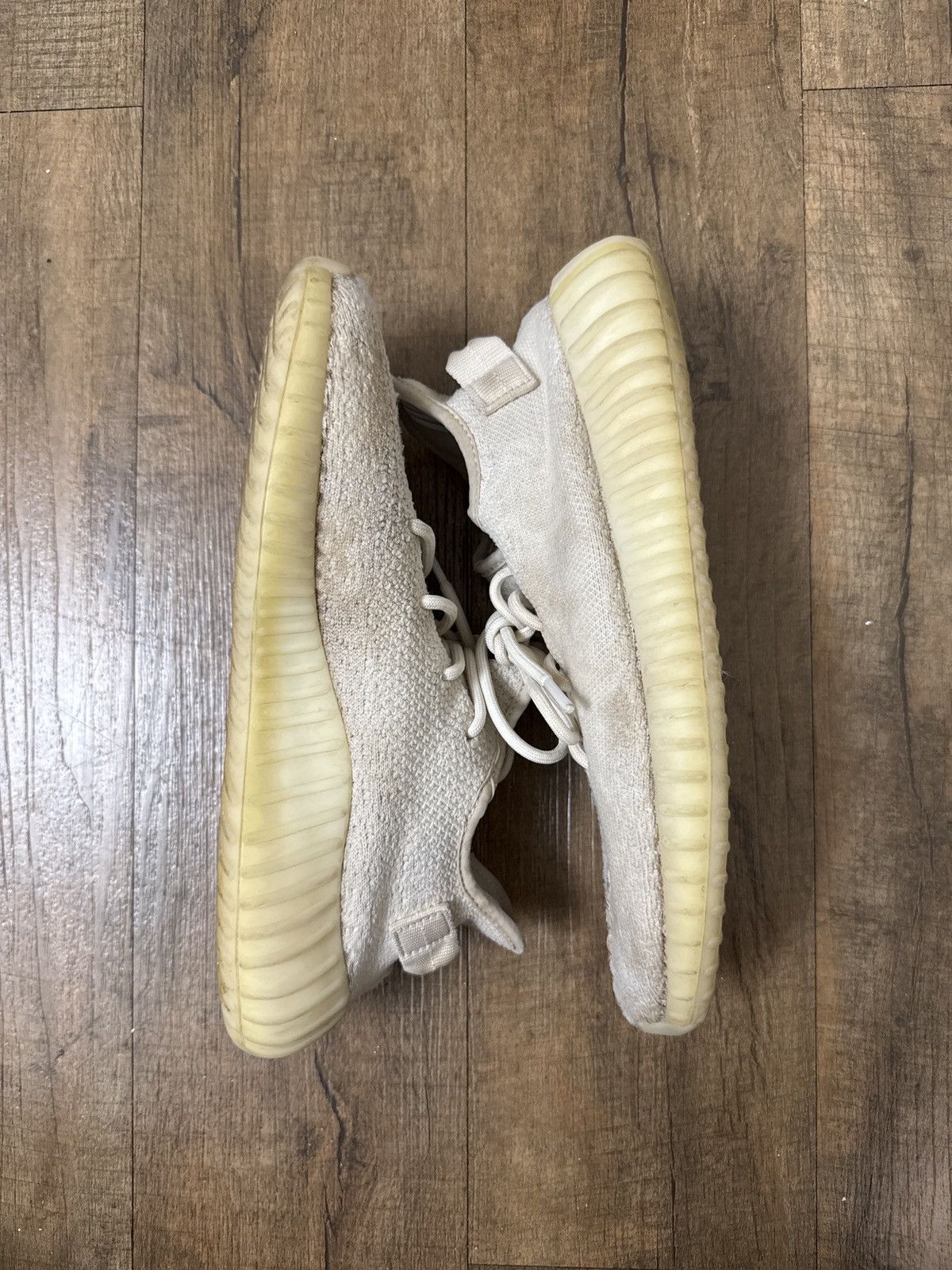 Yeezy Yeezy Boost 350 V2 Cream/Triple White Size US 9 / EU 42 - 6 Thumbnail