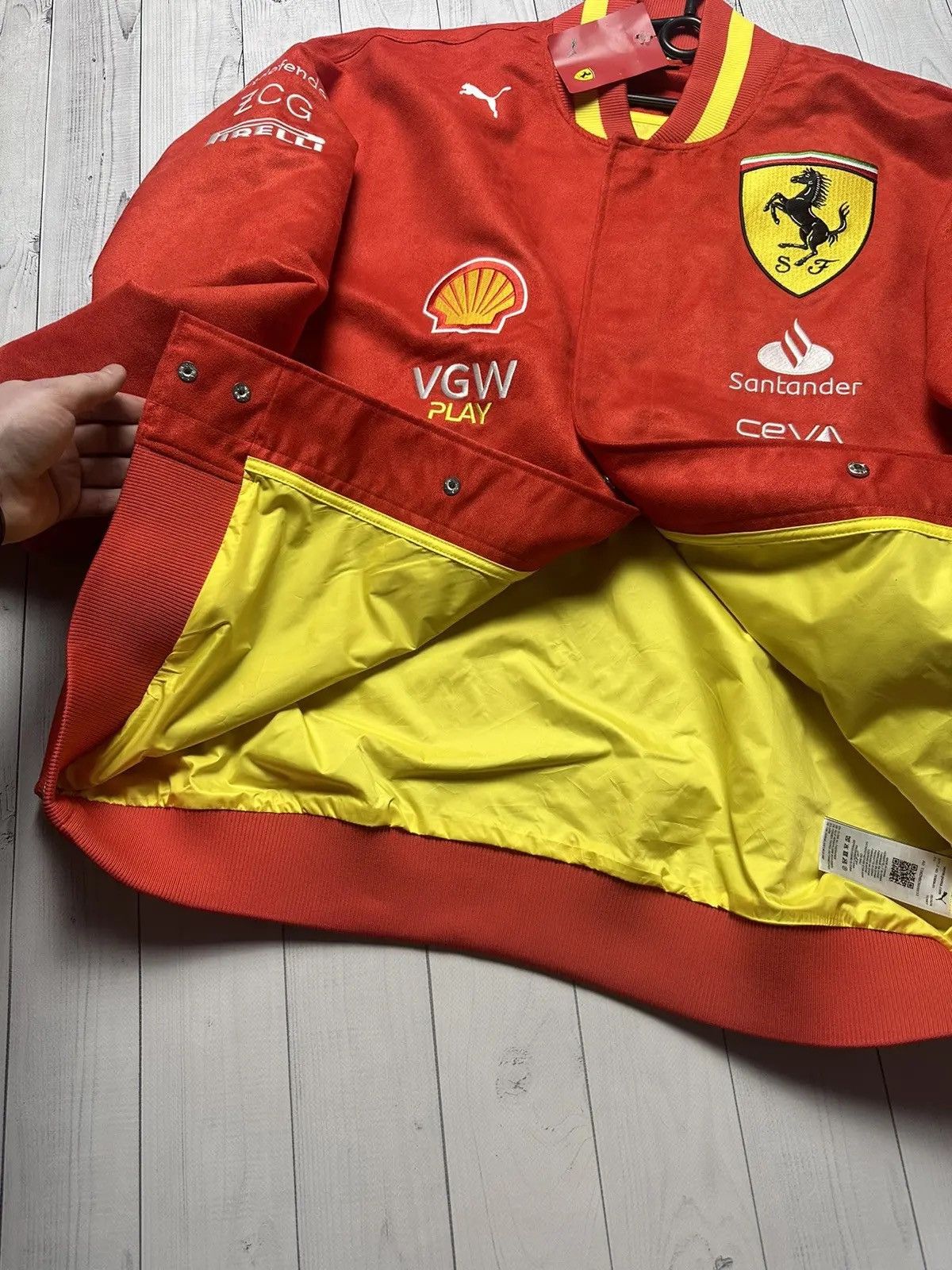 Ferrari × Puma Vintage Ferrari racing jacket bomber Formula one F1 puma Size US M / EU 48-50 / 2 - 4 Thumbnail