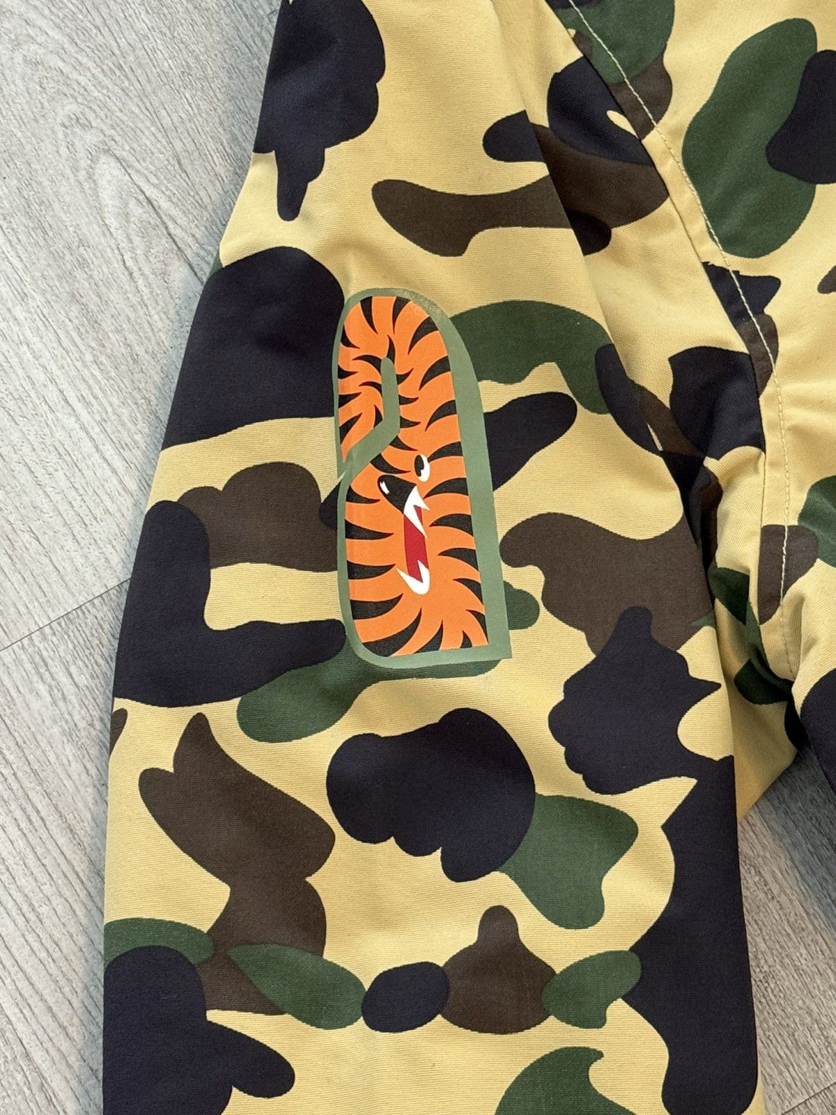Bape A Bathing Ape 1st Camo Shark Coaches Jacket XXL BAPE OG Size US XXL / EU 58 / 5 - 8 Thumbnail