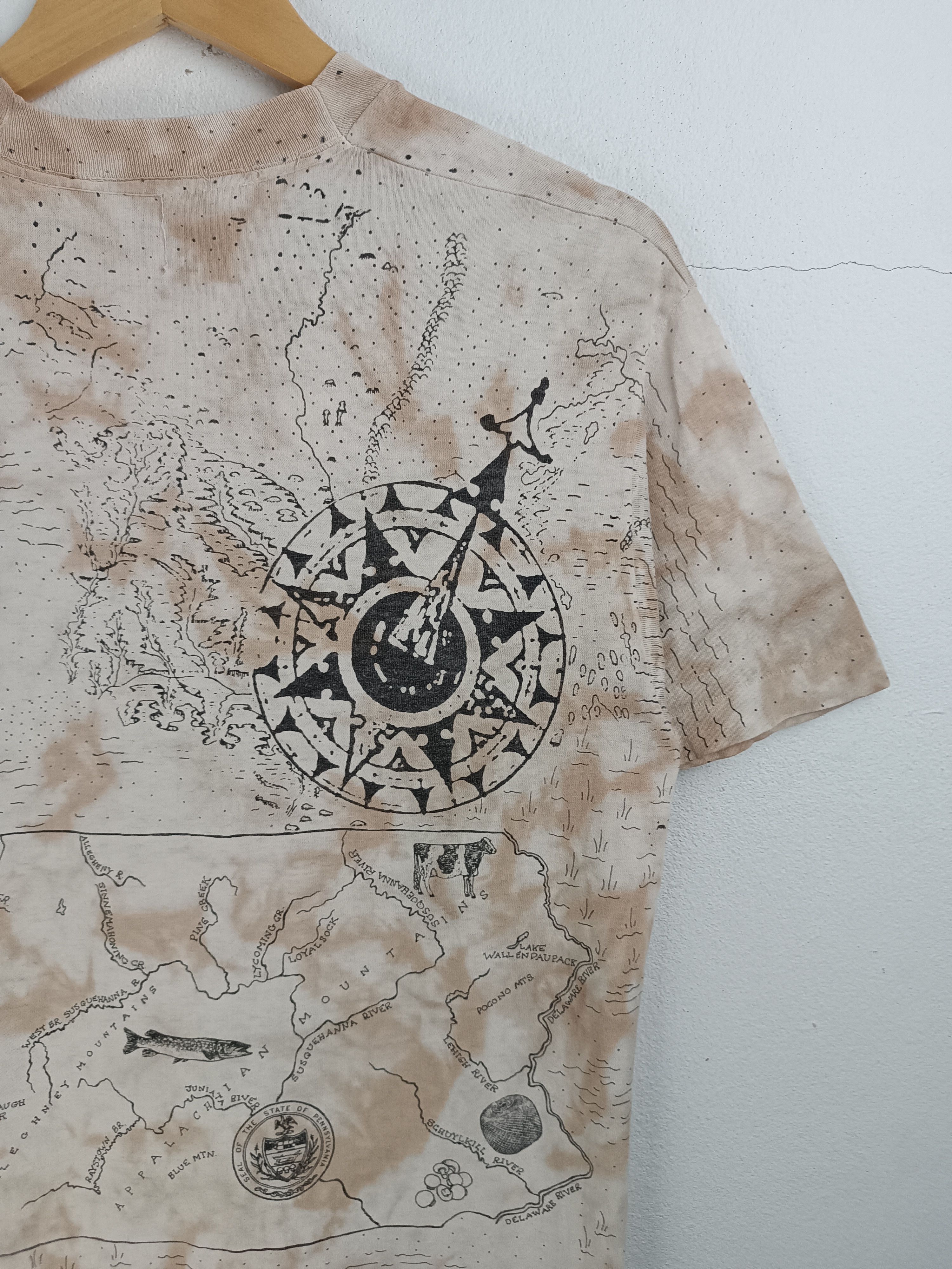 Vintage VINTAGE 90'S PENNSYLVANIA STATE AOP MAP TEE VERY RARE OVP Size US M / EU 48-50 / 2 - 6 Thumbnail