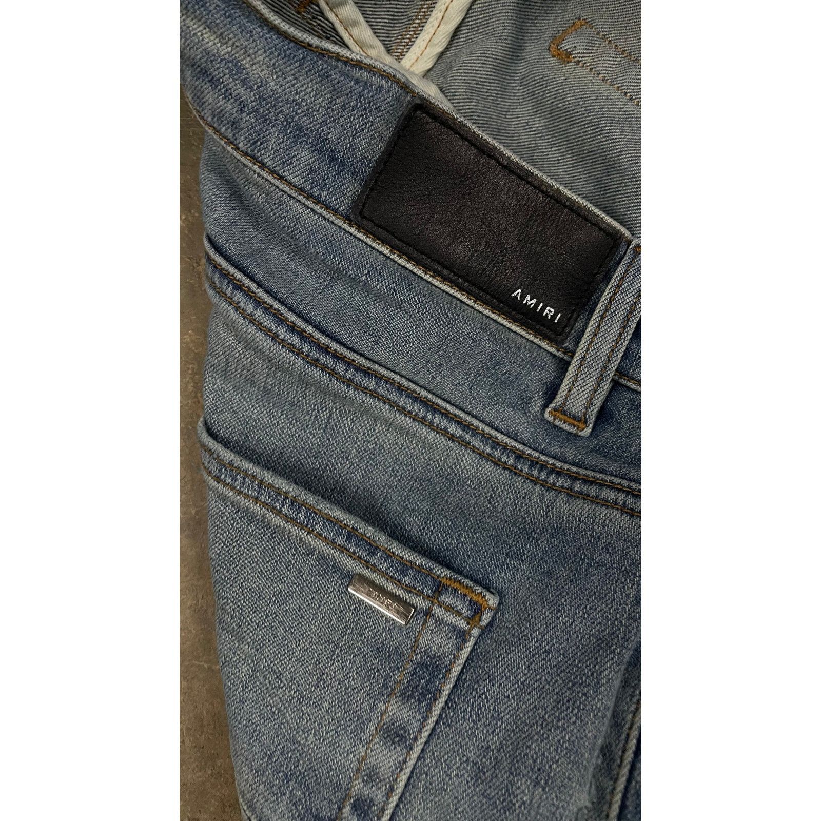 Amiri Amiri Plain Thrasher Light Wash Knee Rip Used 38 Size US 38 / EU 54 - 3 Thumbnail