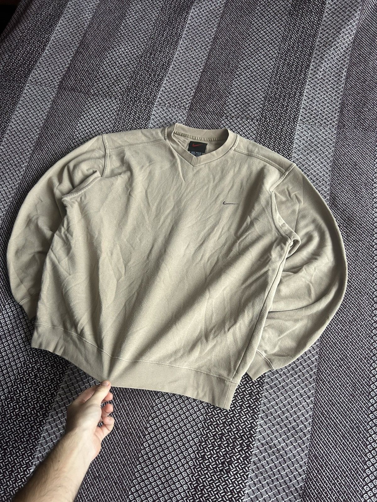 Nike Vintage Nike Beige Sweatshirt 90s Rare Small Logo Size M/L Size US M / EU 48-50 / 2 - 4 Thumbnail
