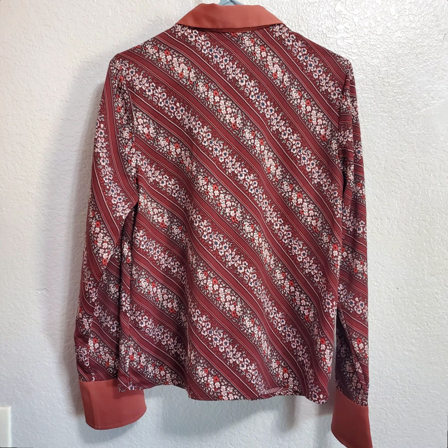 Vintage ModCloth Top Women M Burgundy Floral Stripes Collared Long Sleeve 70s Retro Blouse Size M / US 6-8 / IT 42-44 - 2 Thumbnail