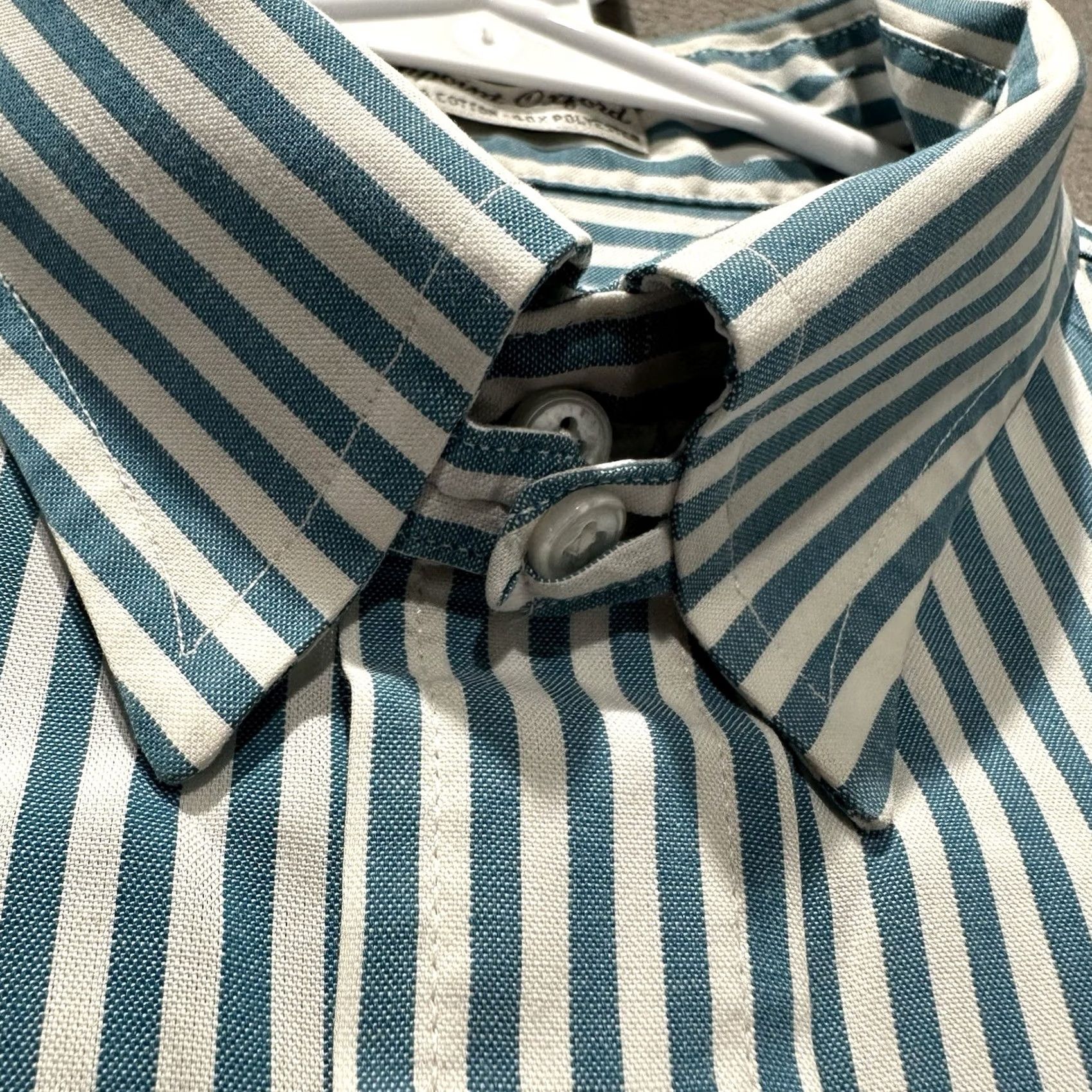 Arrow VINTAGE Arrow Shirt Mens M Striped Button-Up Collared 60s Green Cotton Polyester USA Size US M / EU 48-50 / 2 - 6 Thumbnail