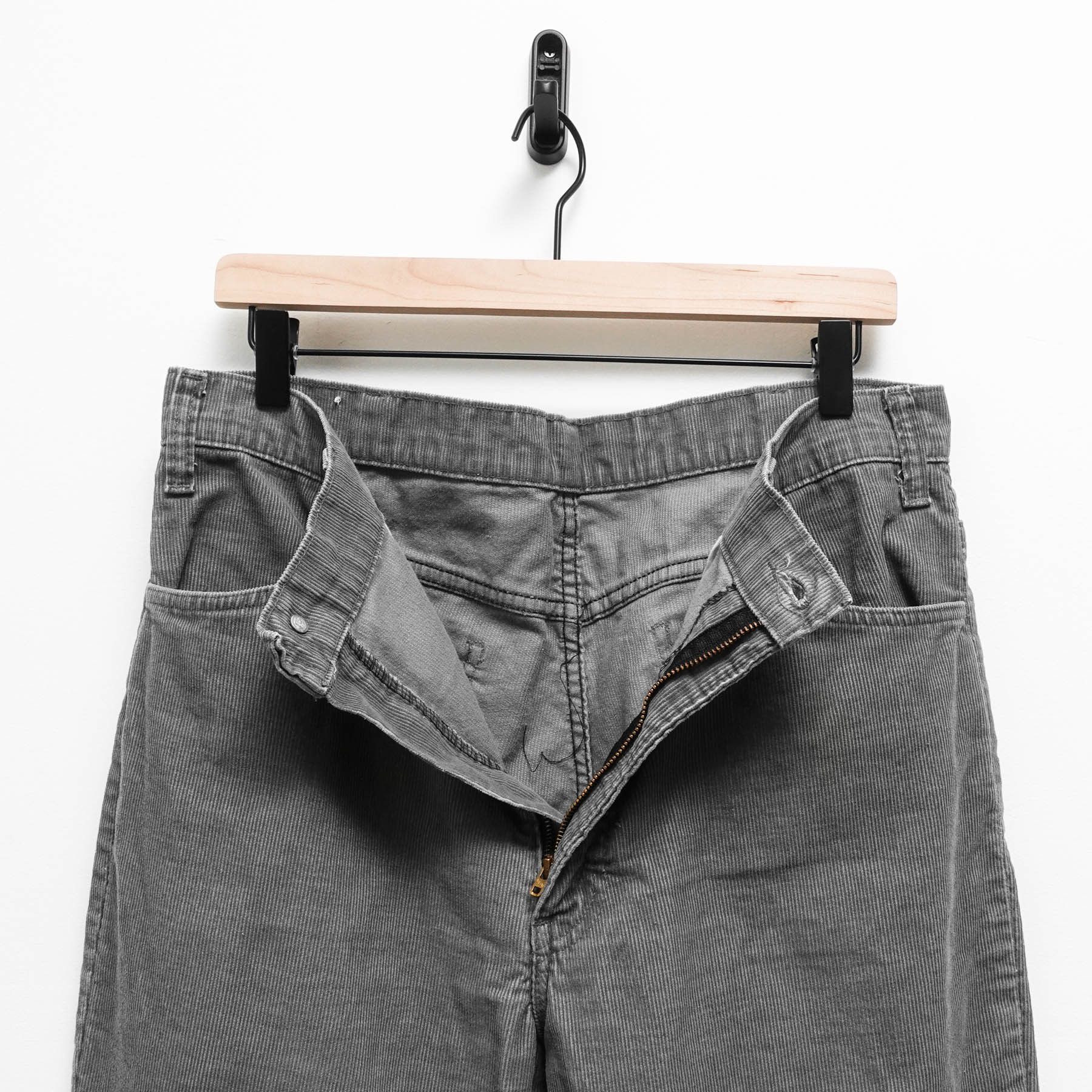 Vintage 70's Levi's 626 Corduroy Boot Cut Classic 5-Pocket Pants USA Size US 32 / EU 48 - 3 Thumbnail