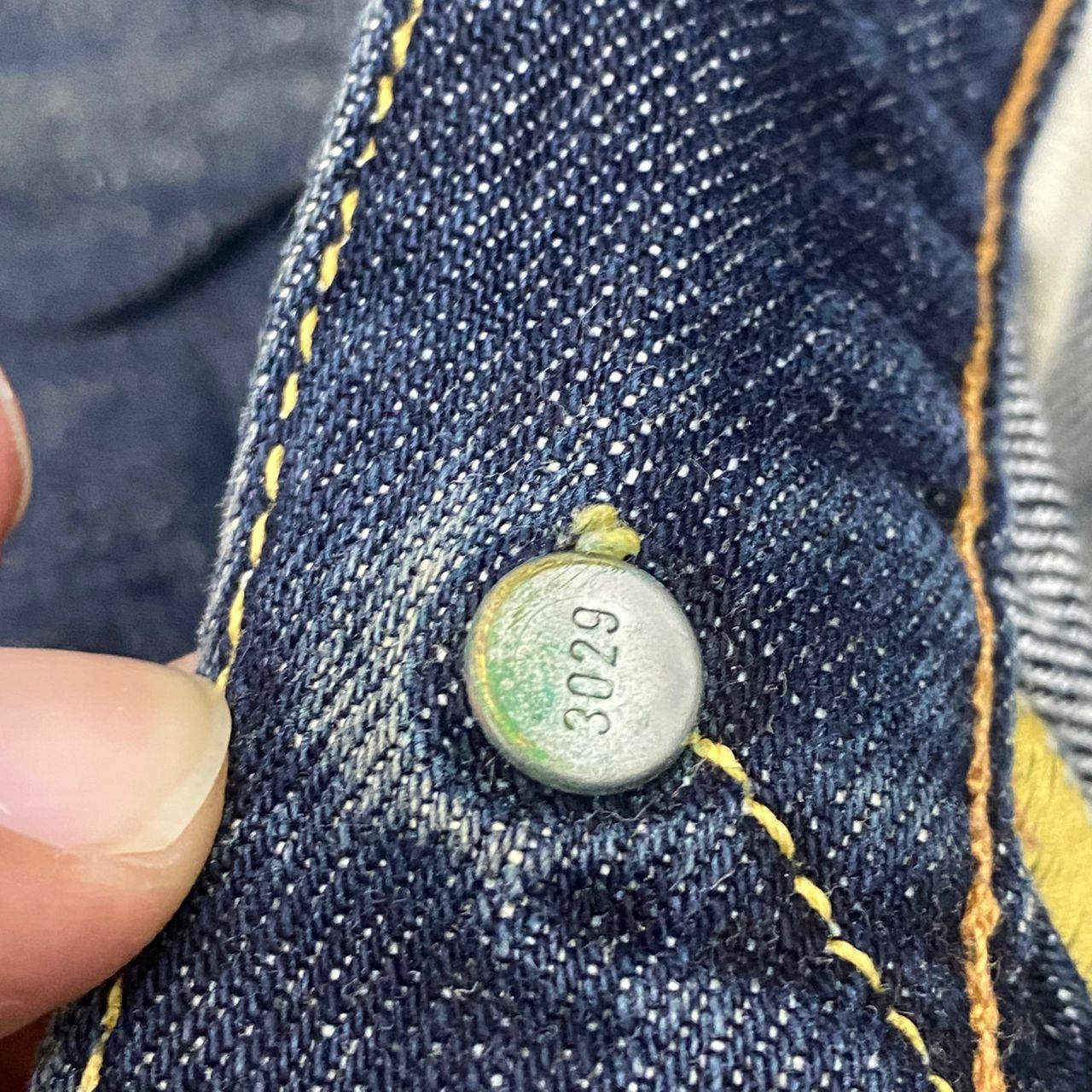 Japanese Brand Vintage Levis 505 Selvegde Redline Distressed Denim Size US 34 / EU 50 - 20 Thumbnail