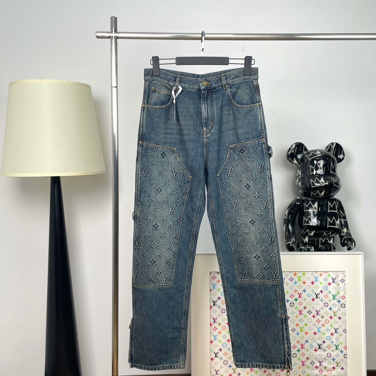 Louis Vuitton Louis Vuitton Retro Oversized Denim Jeans 32 Men Size US 32 / EU 48 - 1 Thumbnail